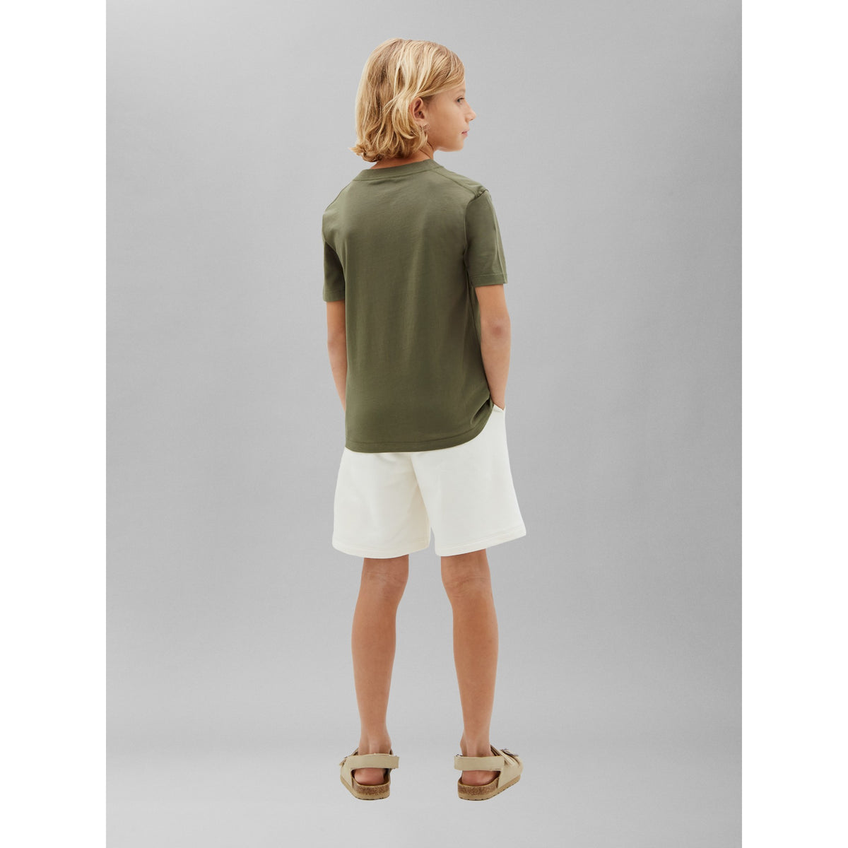 MINI_BADGE_REG_T-SHIRT_LV1CKTJA27T_LDY_Image_4
