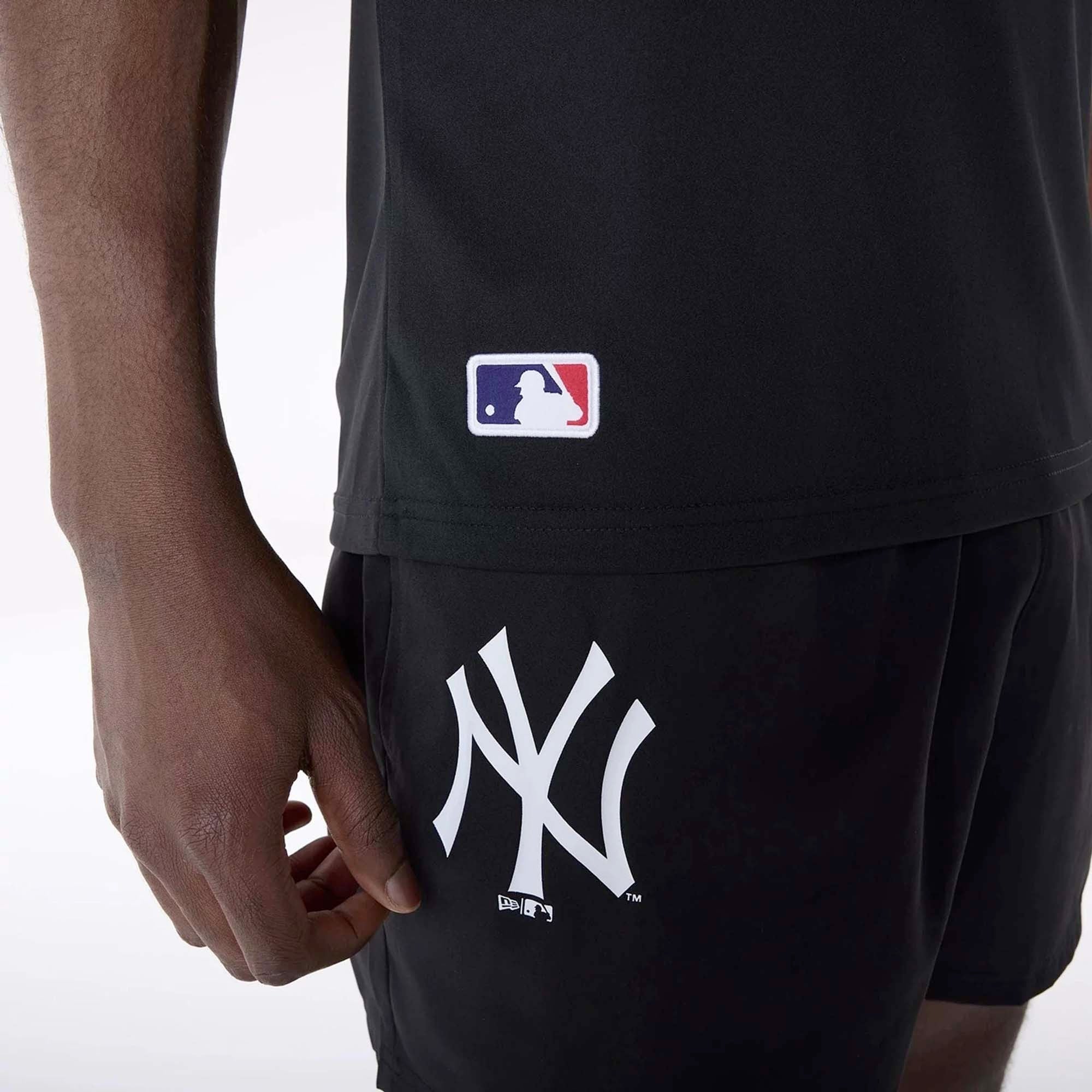 MLB_SLEEVELESS_TEE_NEYYAN_BLKWHI_60596354_001_Image_4