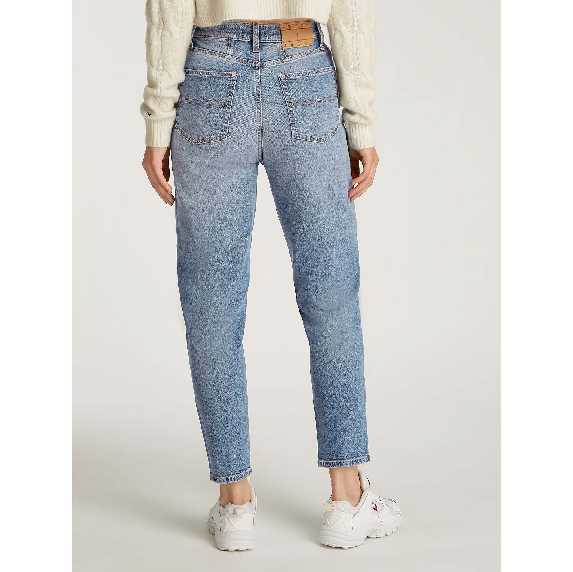 MOM_JEAN_UH_TPR_AI51_DW0DW19768_1AB_Image_4