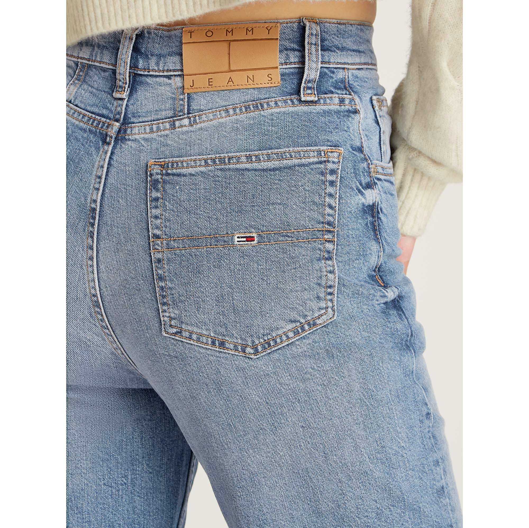 MOM_JEAN_UH_TPR_AI51_DW0DW19768_1AB_Image_5