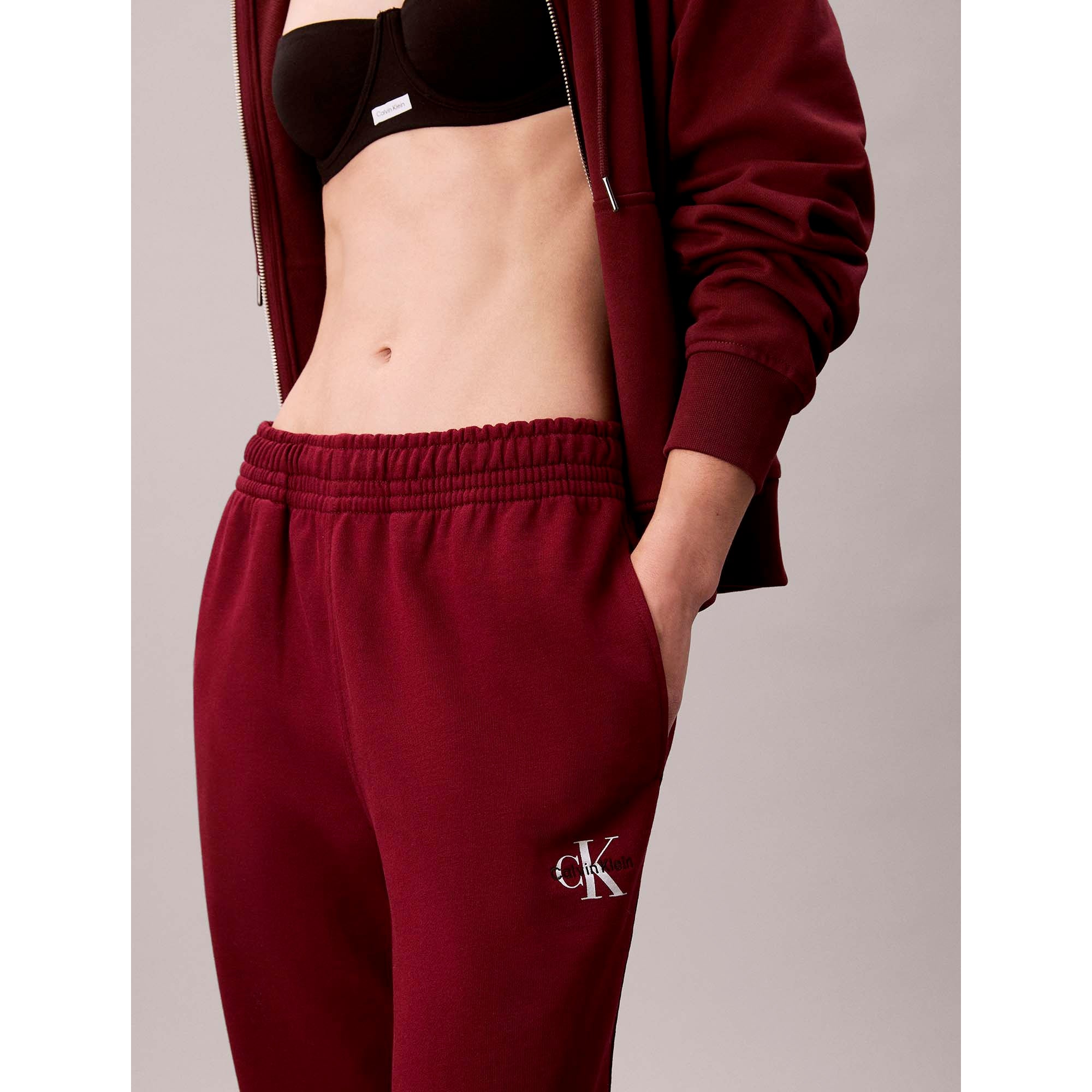 MONOLOGO_FRENCH_TERR_LV047B235G_WCV_Image_5