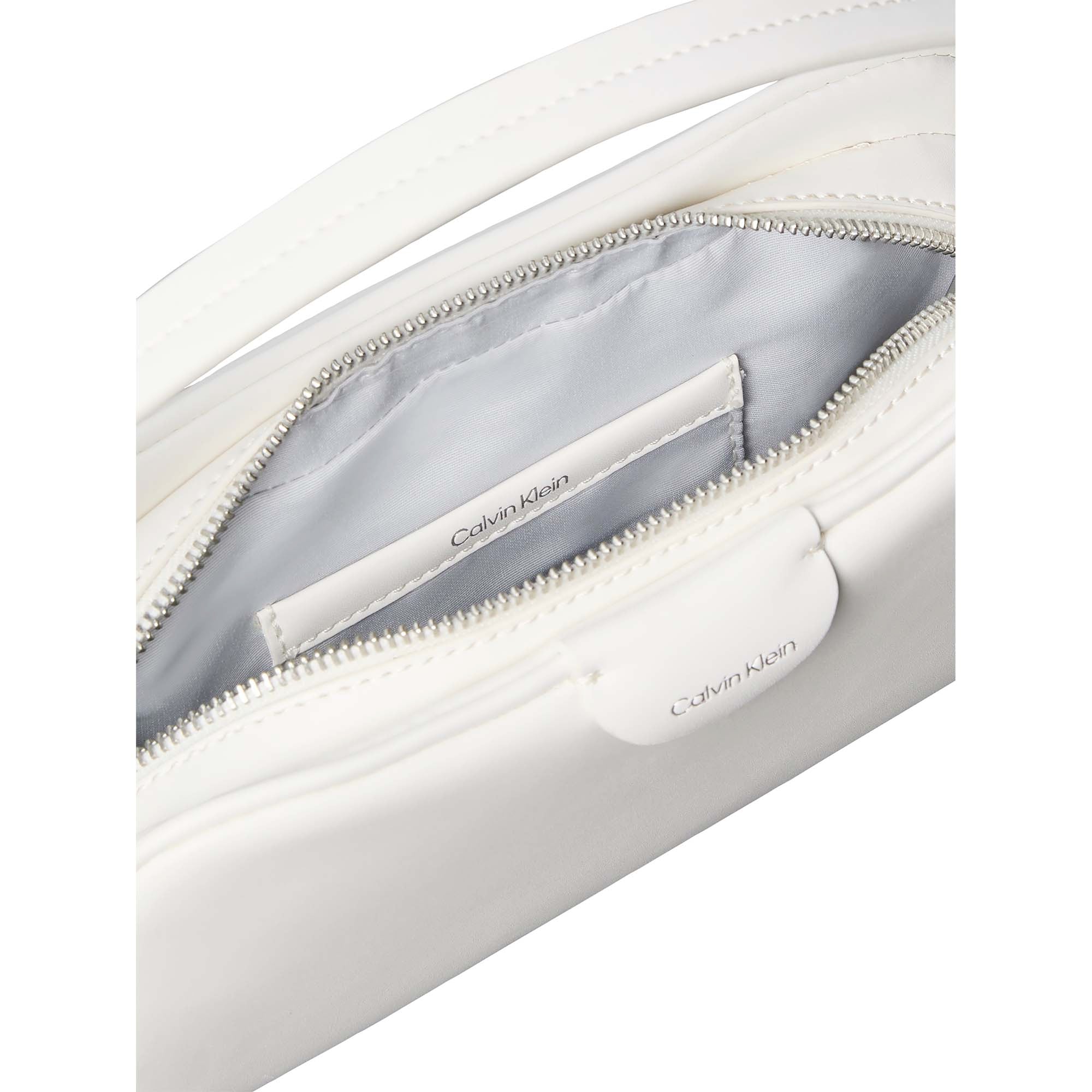 MULTI_COMPARTMENT_CAMERA_BAG_LV04F3370G_4LX_Image_3