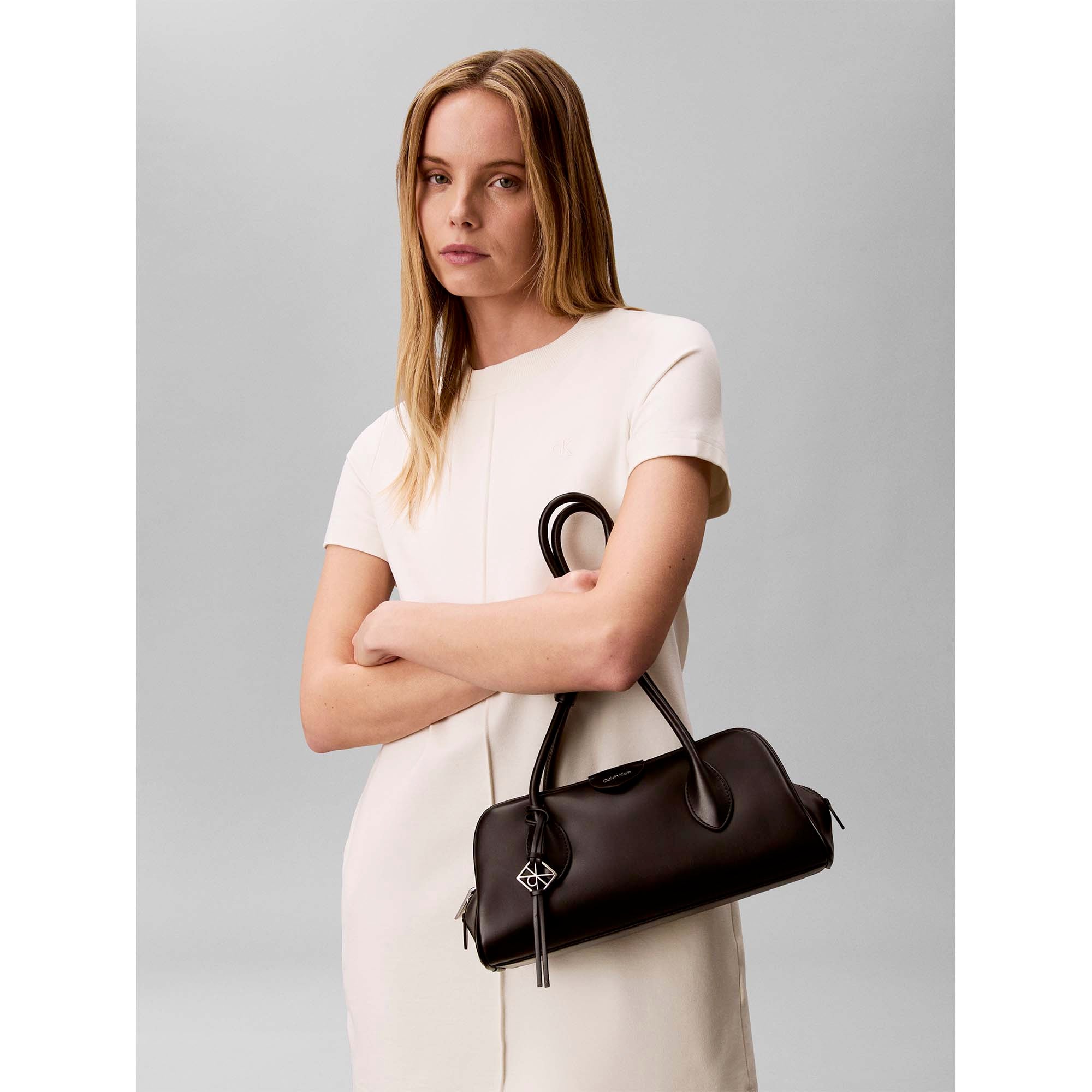 MULTI_COMPARTMENT_SHOULDER_BAG_LV04F3369G_UB1_Image_4