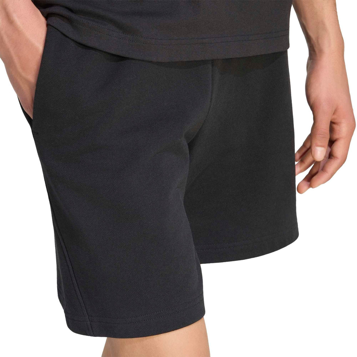 M_AK_SL_SHORT_KW2299_BLACK_Image_5