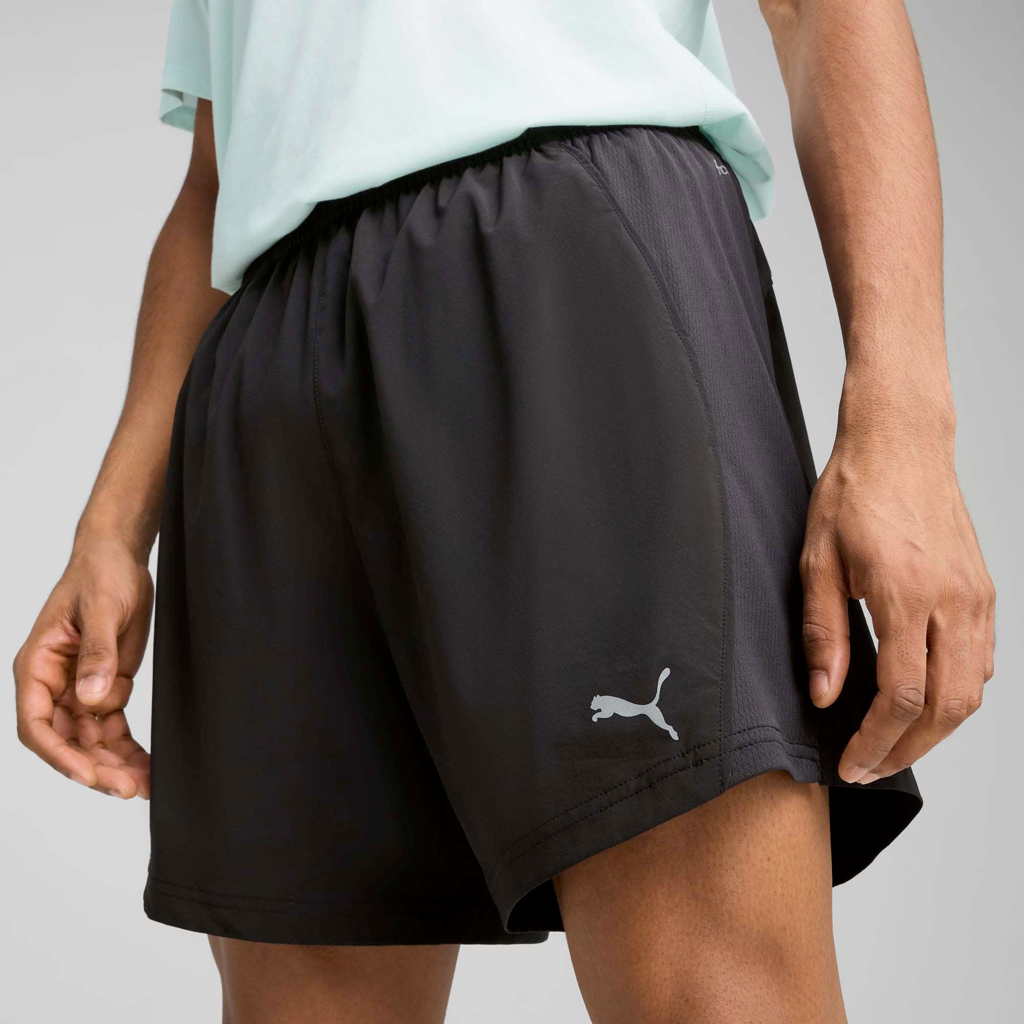 M_RUN_VELOCITY_5_SHORT_526610_01_Image_2