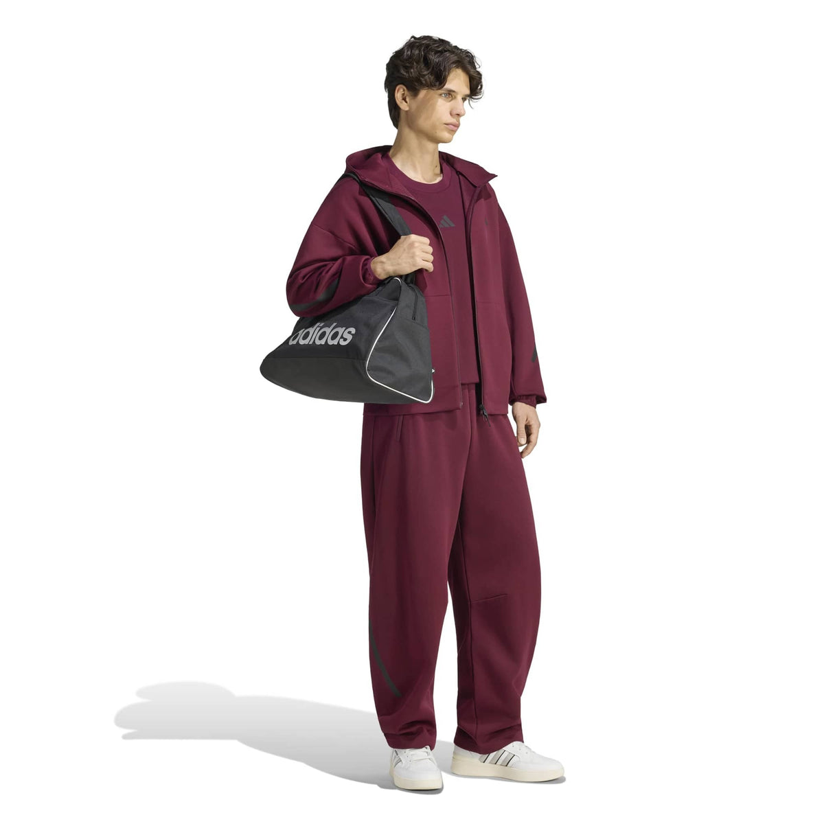 M_ZNE_FZ_KF3833_MAROON_Image_4