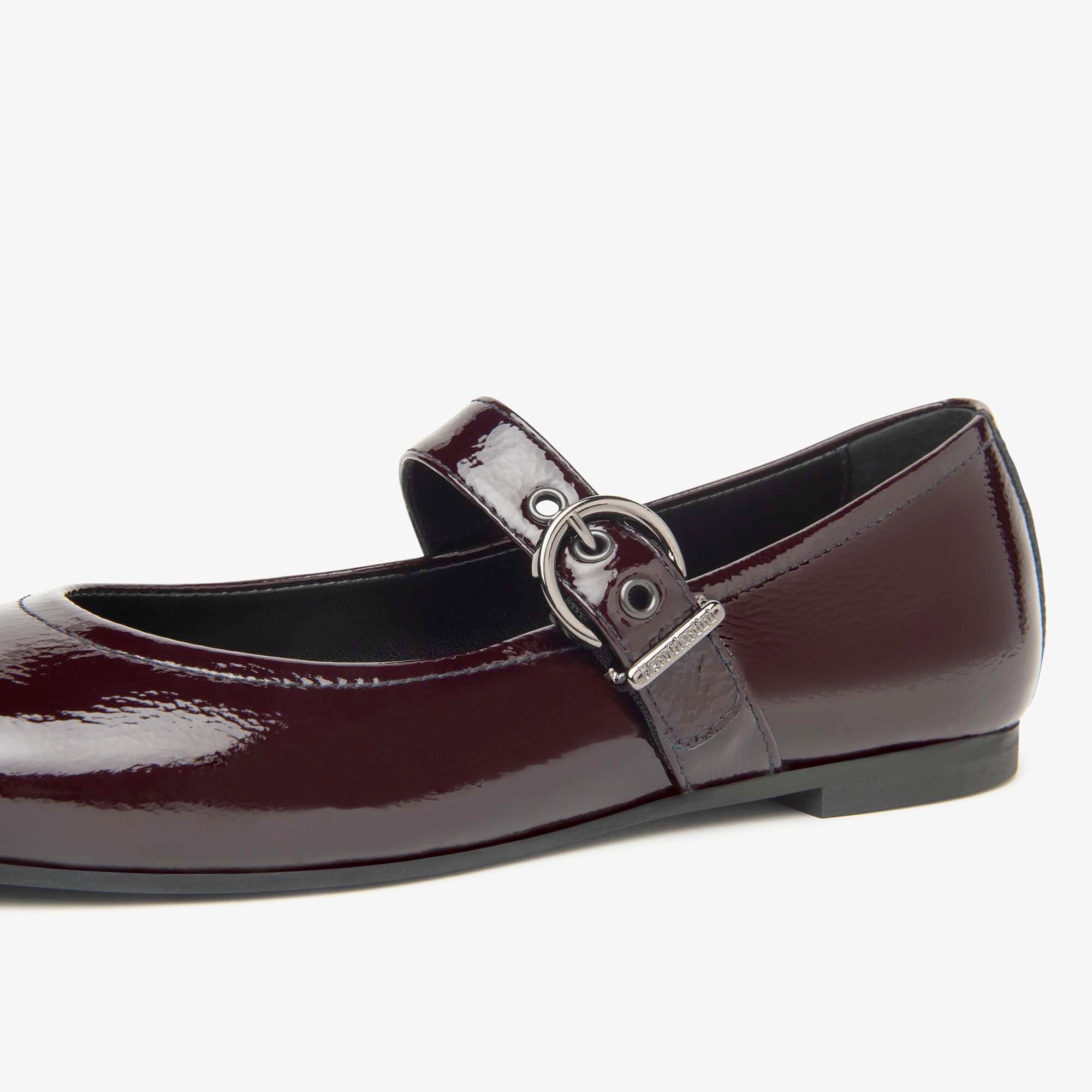 NAPLAK_67423_TPU_AVELLA_NERO_I514380D_613_Image_3