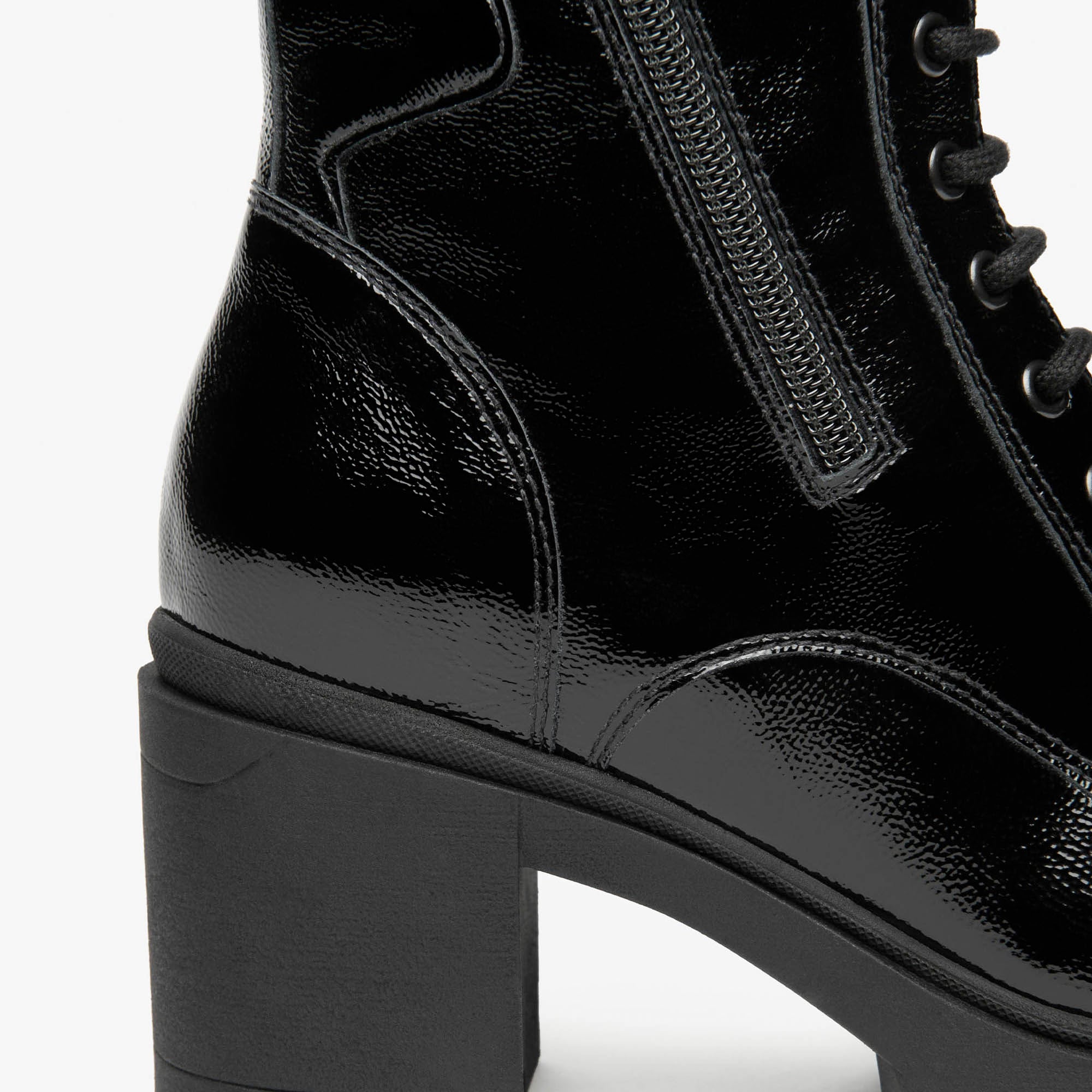 NAPLAK_TR_CARPEGNA_7768_NER_I514886D_100_Image_3