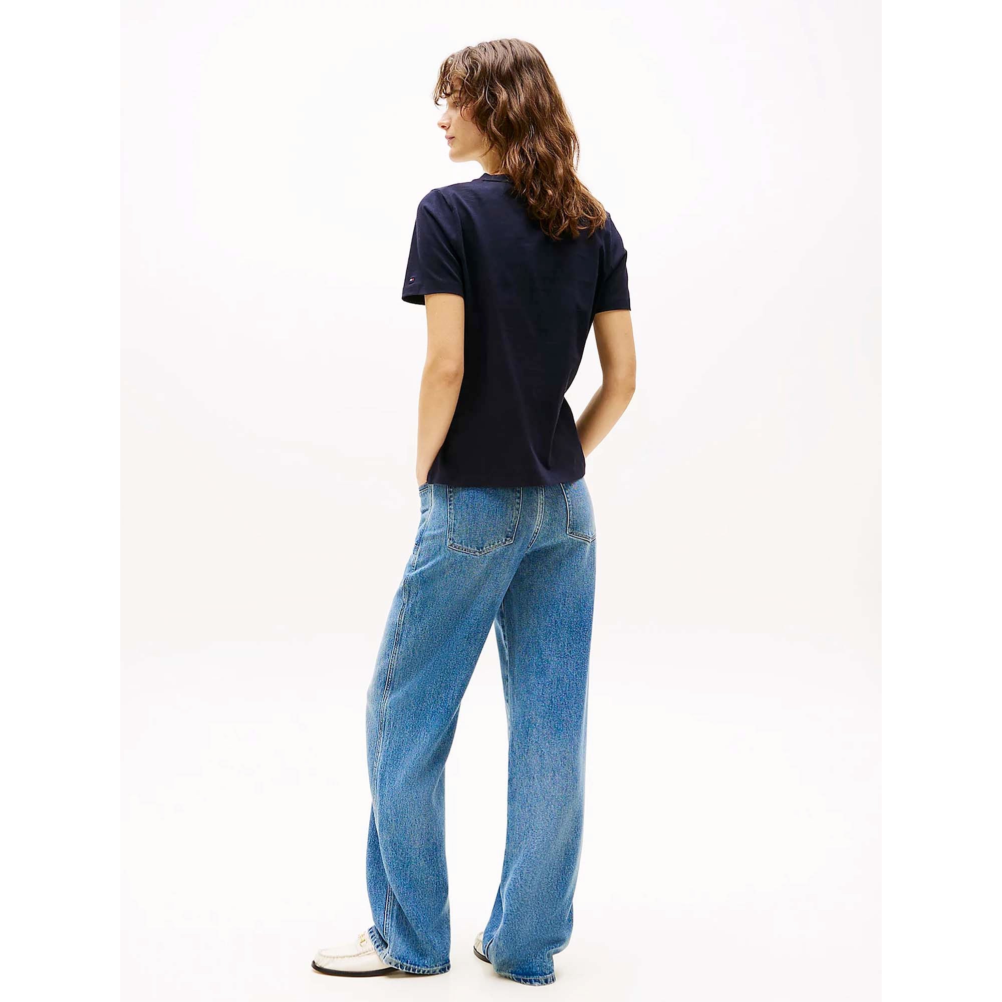 NOS_SCRIPT_REGULAR_C-NK_SS_WW0WW43459_02G_Image_3