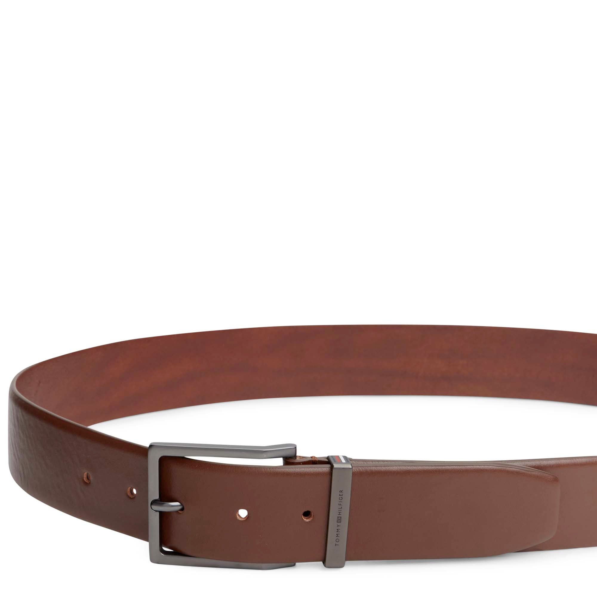 OLIVER_SEASONAL_40_AM0AM13943_GB6_Image_2