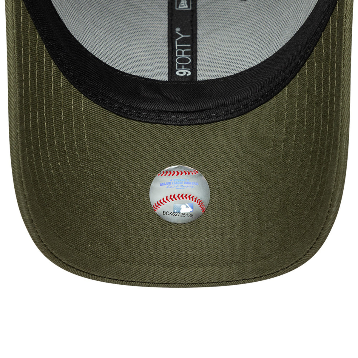 OUTLINE_CAMO_9FORTY_60915748_NOV_Image_6
