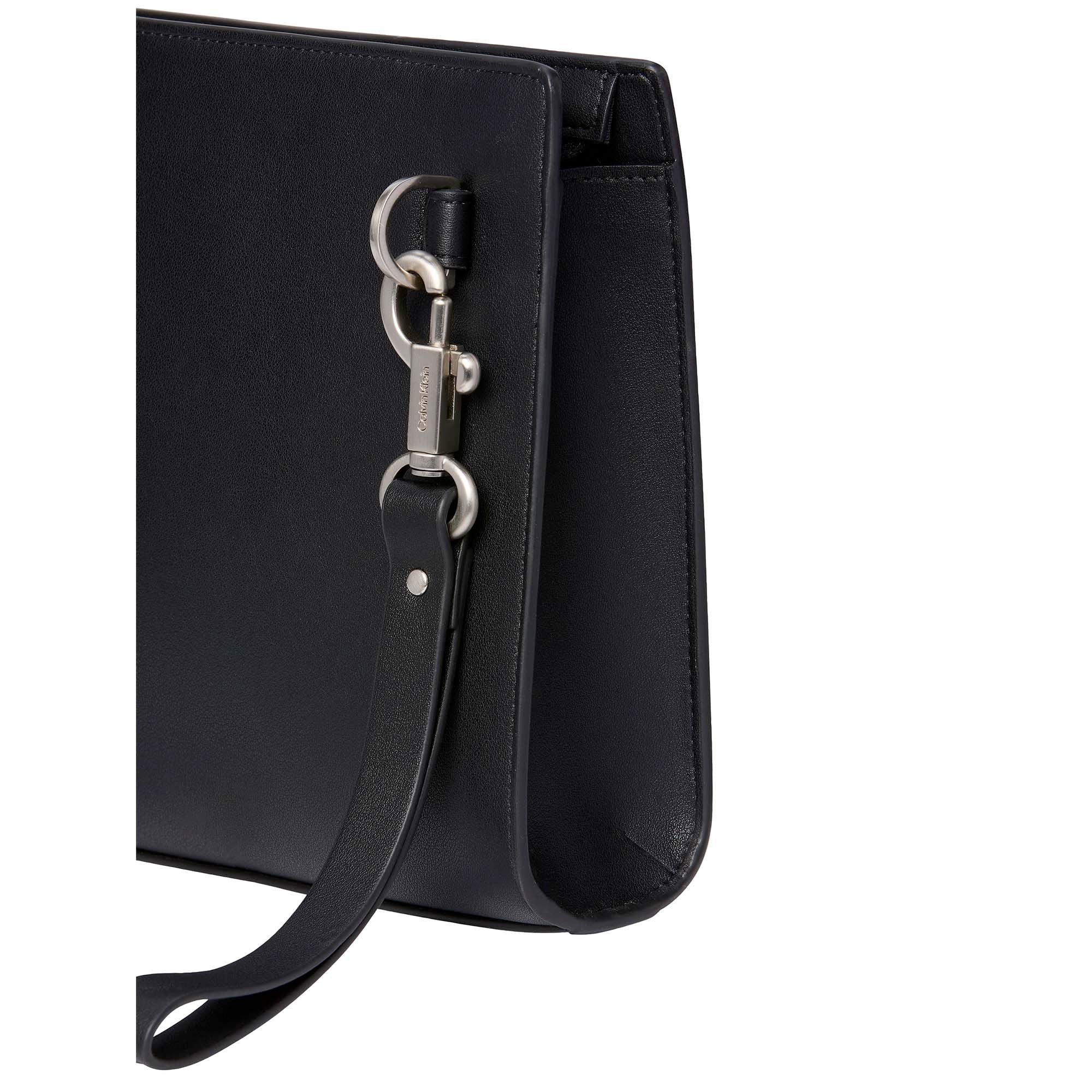 RAISED_POUCH_LV04D1232G_UB1_Image_3