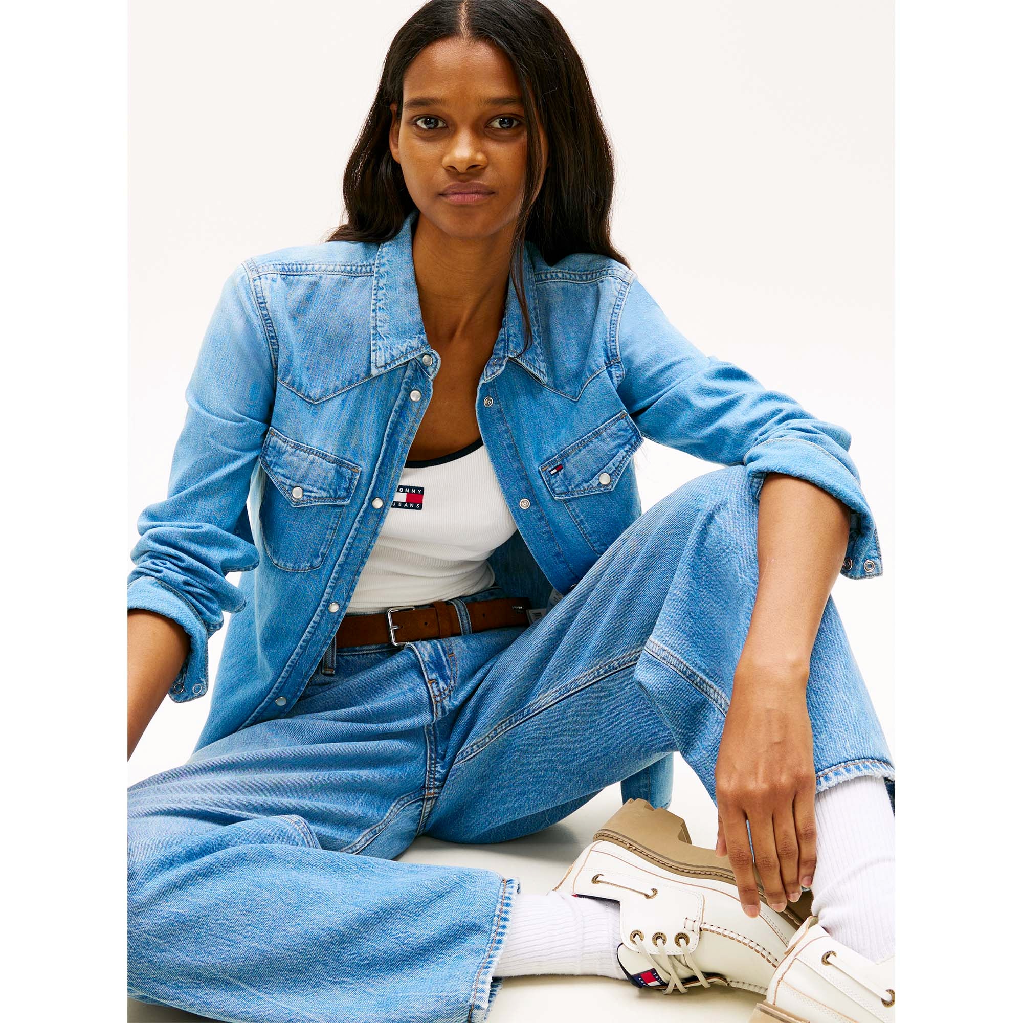 REG_WSTRN_DENIM_SHIR_DW0DW22737_1AB_Image_4