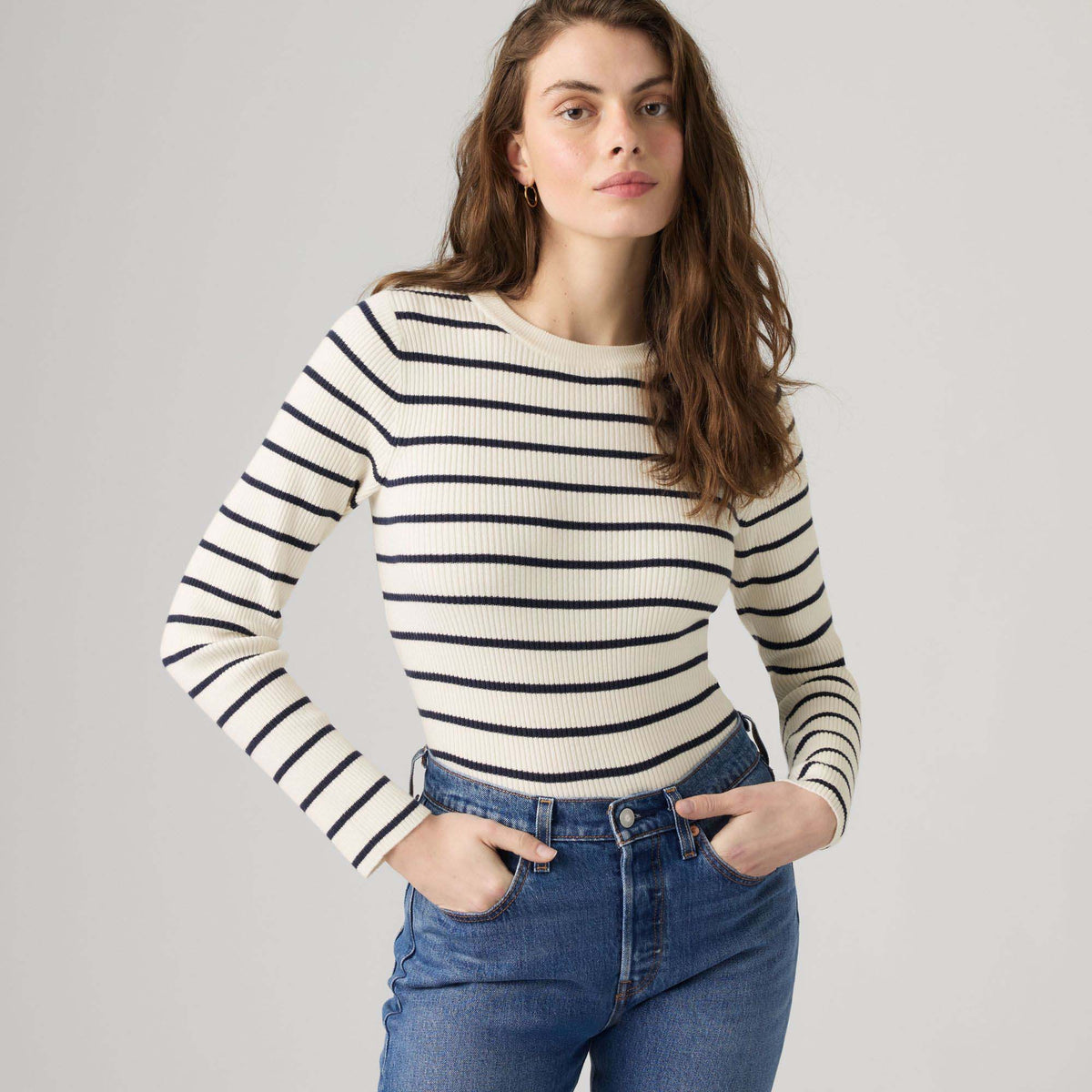 RIB_CREW_SWEATER_BRANDY_STRIPE_EGRET_NAVY_A0719_0041_Image_5
