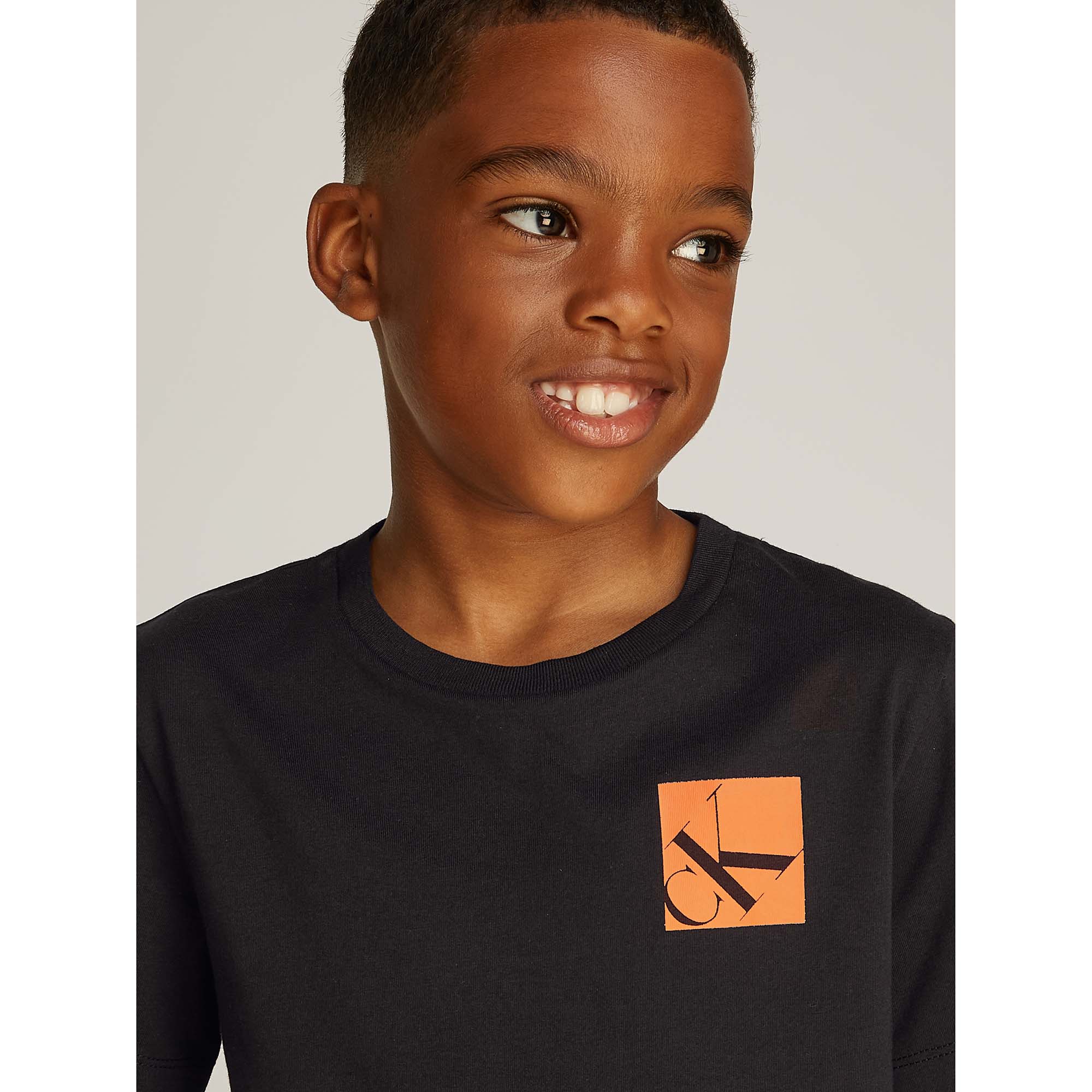 SHIFTED_CK_SS_T-SHIRT_CKIB0IB02351T_BEH_Image_5