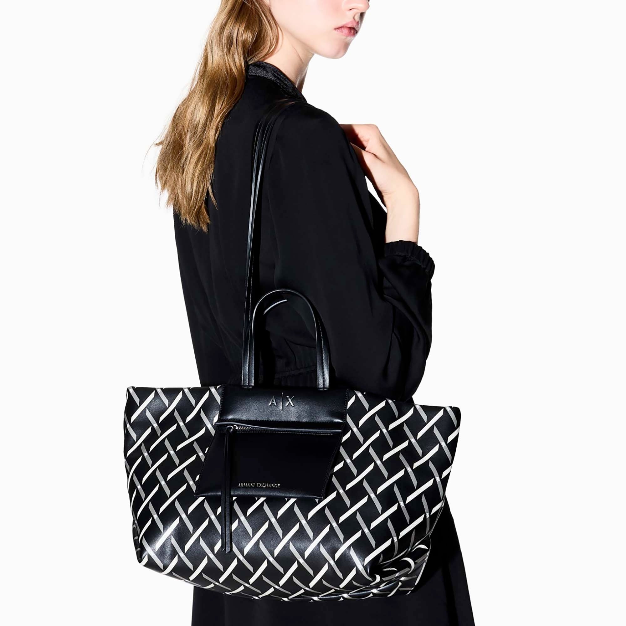 SHOPPING_BAG_XW001538AF17255_MC043_Image_7