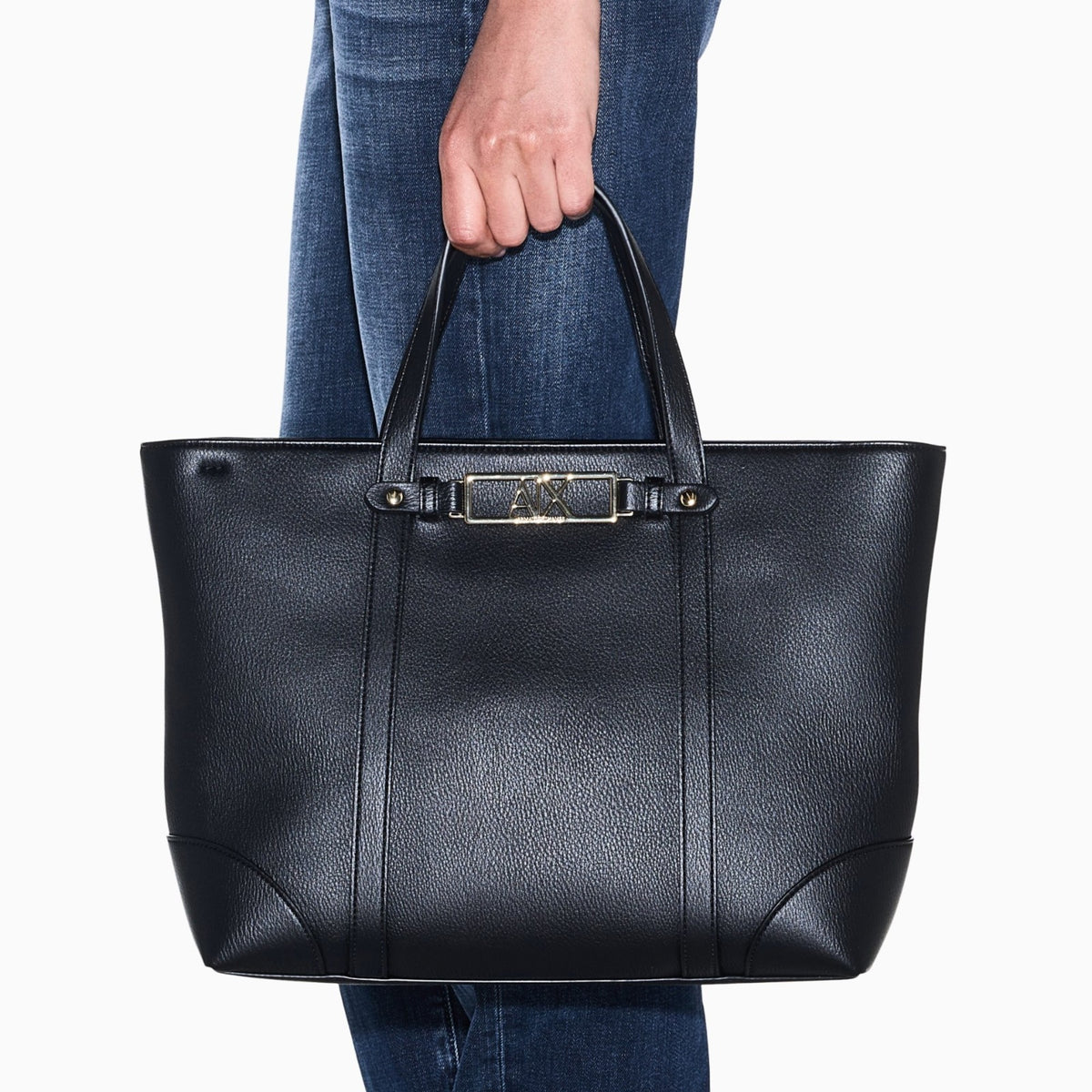 SHOPPING_BAG_XW002609AF15632_UC010_Image_2