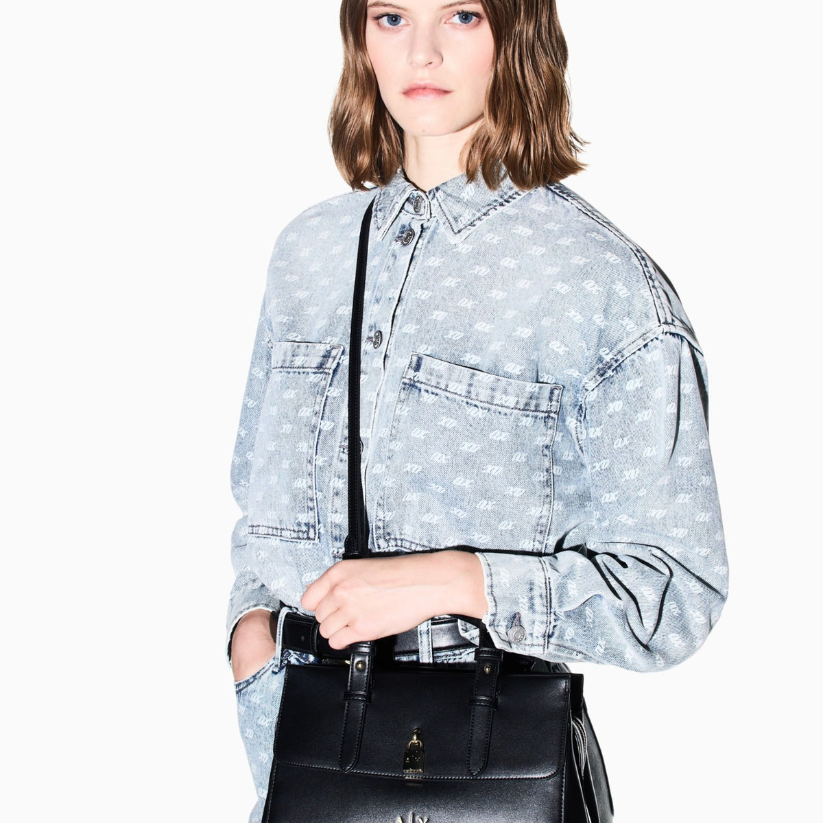 SHOPPING_BAG_XW003055AF28605_UC001_Image_2