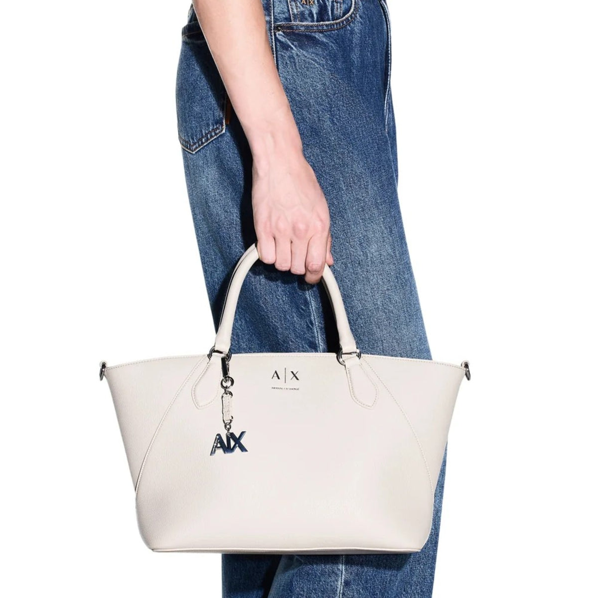SHOPPING_BAG_XW003086AF26569_U6208_Image_2