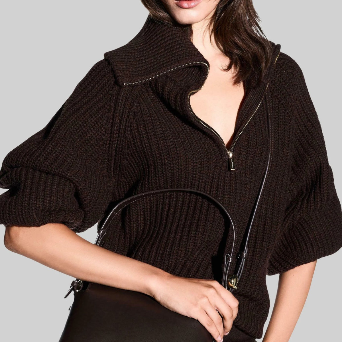 SHOULDER_BAG_XW002990AF26452_U6032_Image_2