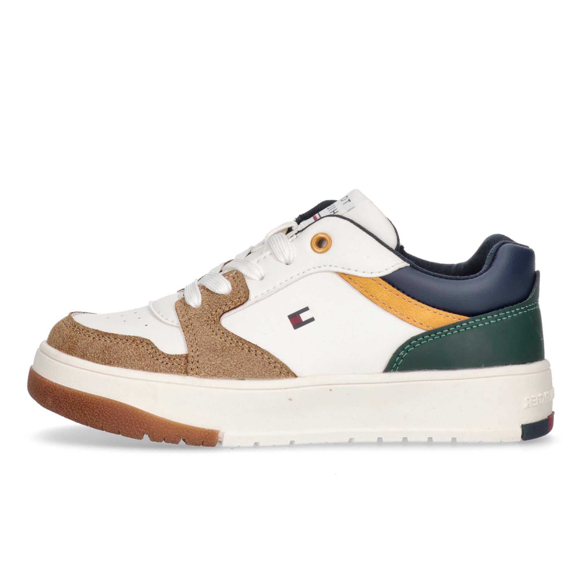 SNEAKER_BASSA_ALLACCIATA_T3X9336391269Y913_913_Image_1