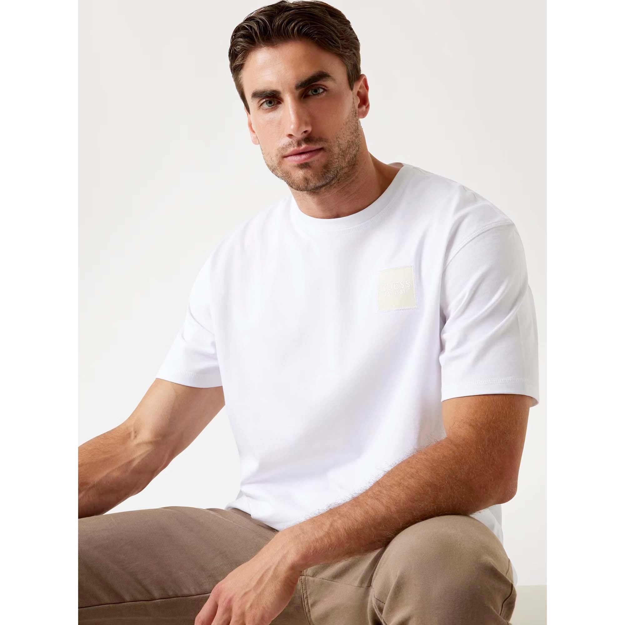 SS_CN_PATCH_AT_CHEST_TEE_M5YI27KCCM1_G011_Image_4