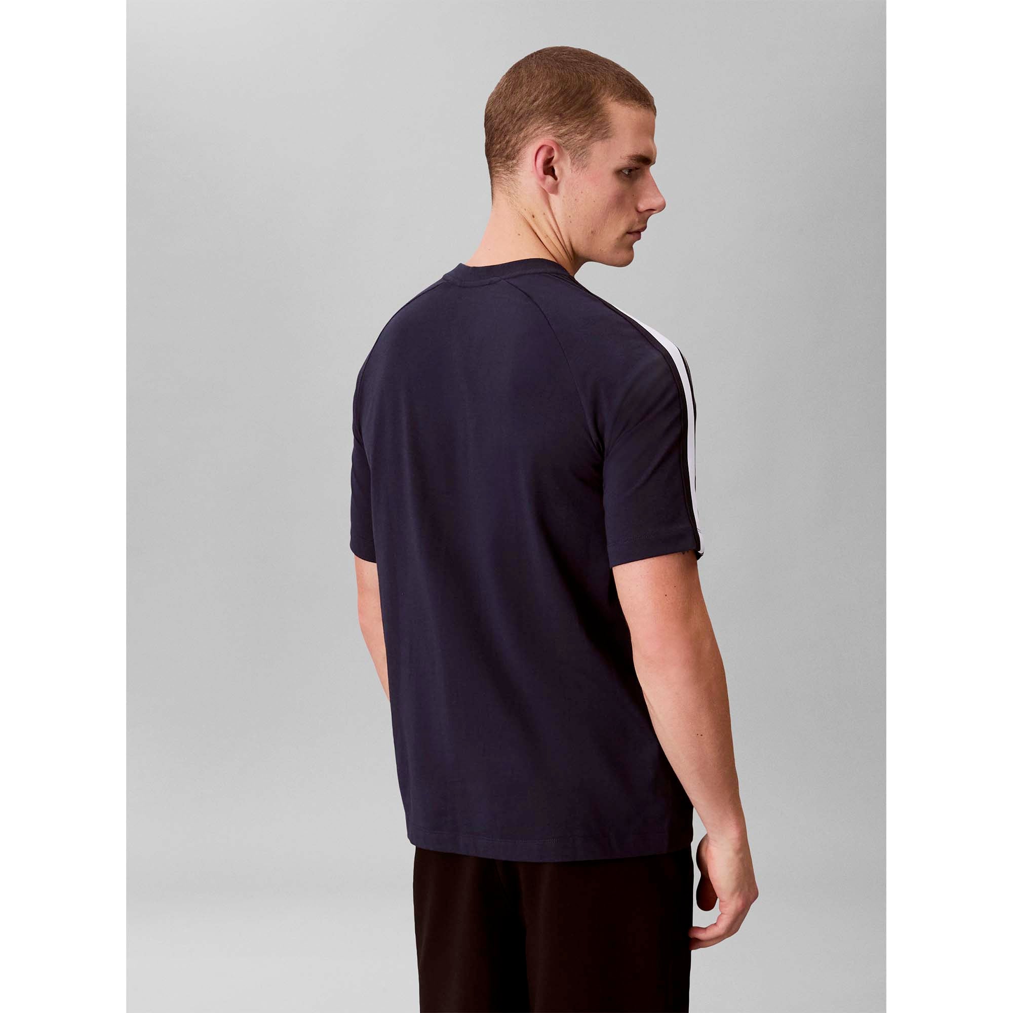 SS_TAPE_TEE_LVGMS6K103_0PP_Image_4