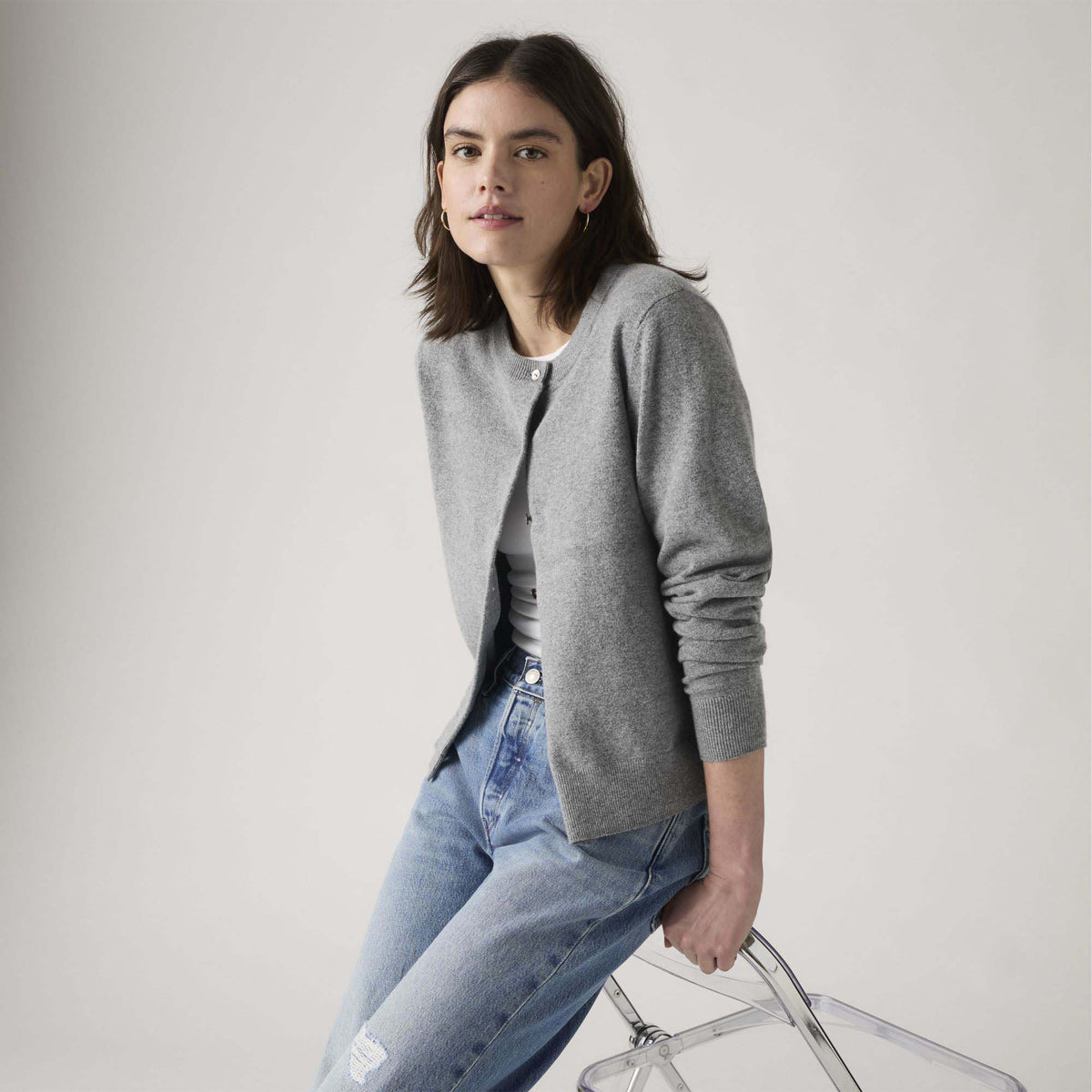 SUPER_SOFT_CREWNECK_CARDI_DARK_HEATHER_GRAY_0037P_0001_Image_5