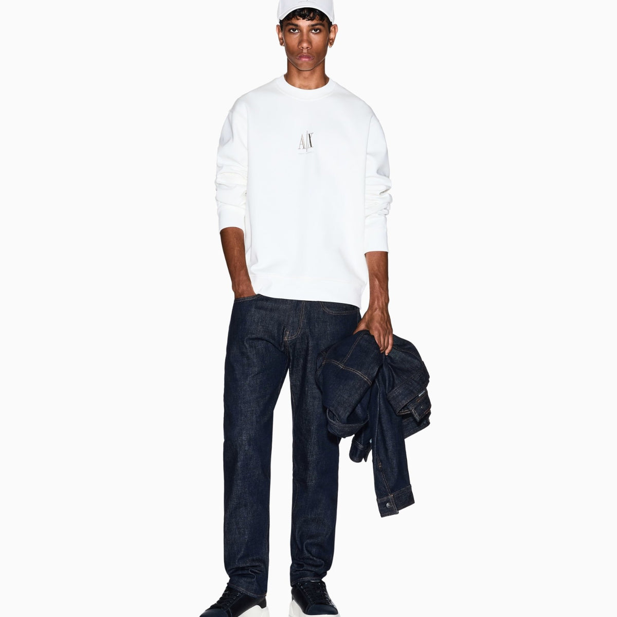 SWEATSHIRT_XM000368AF10818_U0009_Image_5