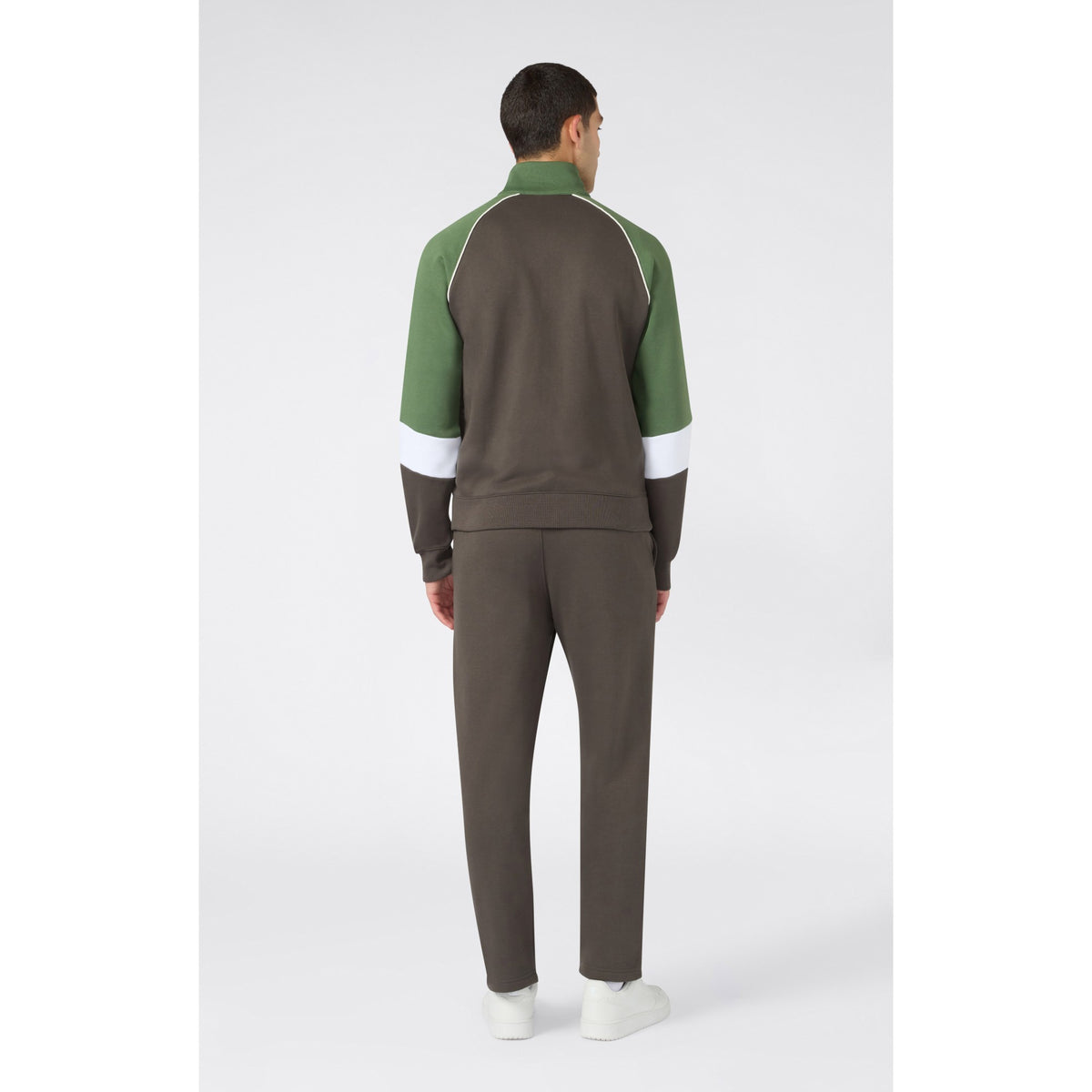 SWEATSUIT_222692_GS509_Image_3
