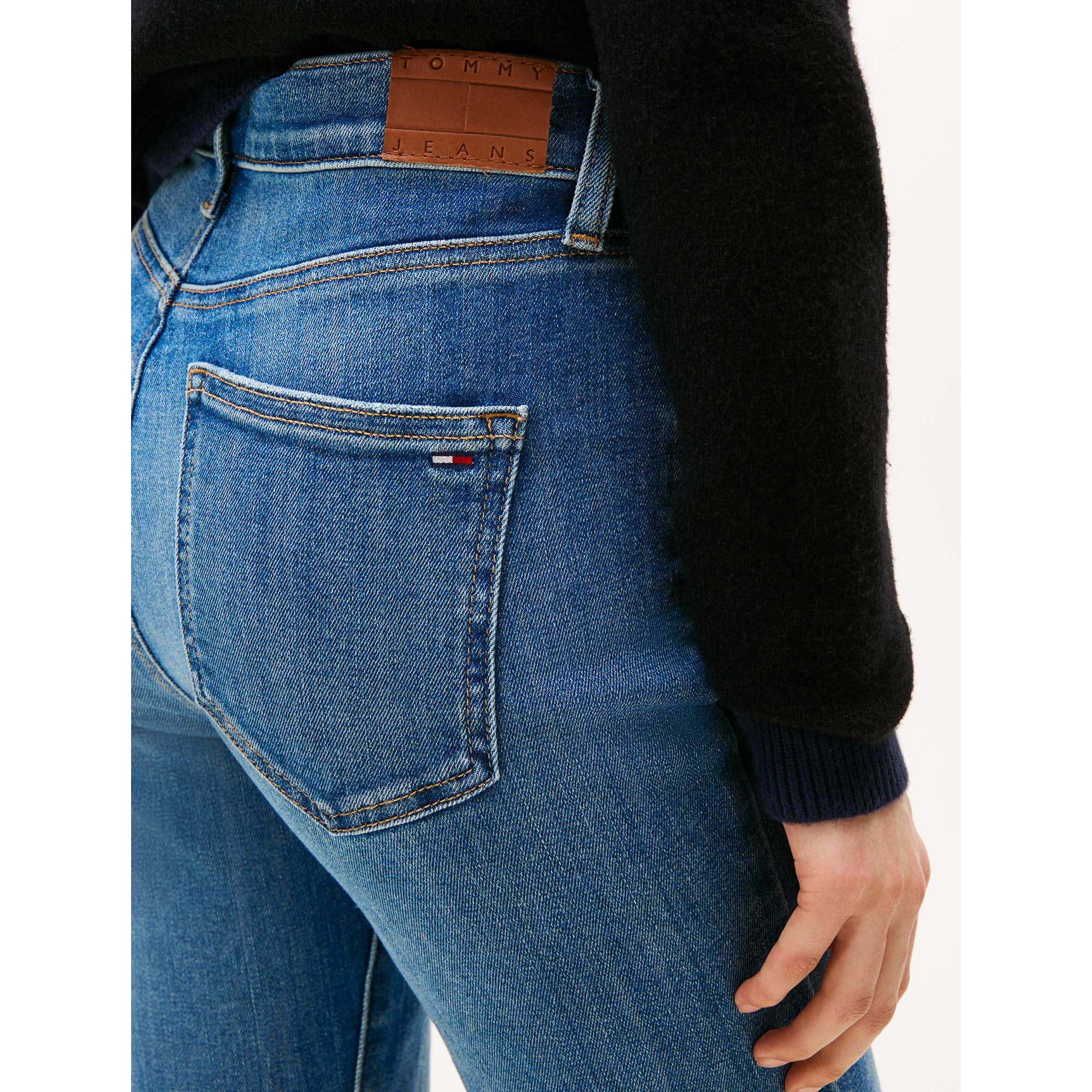 SYLVIA_HGH_FLR_BF_CI_DW0DW21380_1A5_Image_5