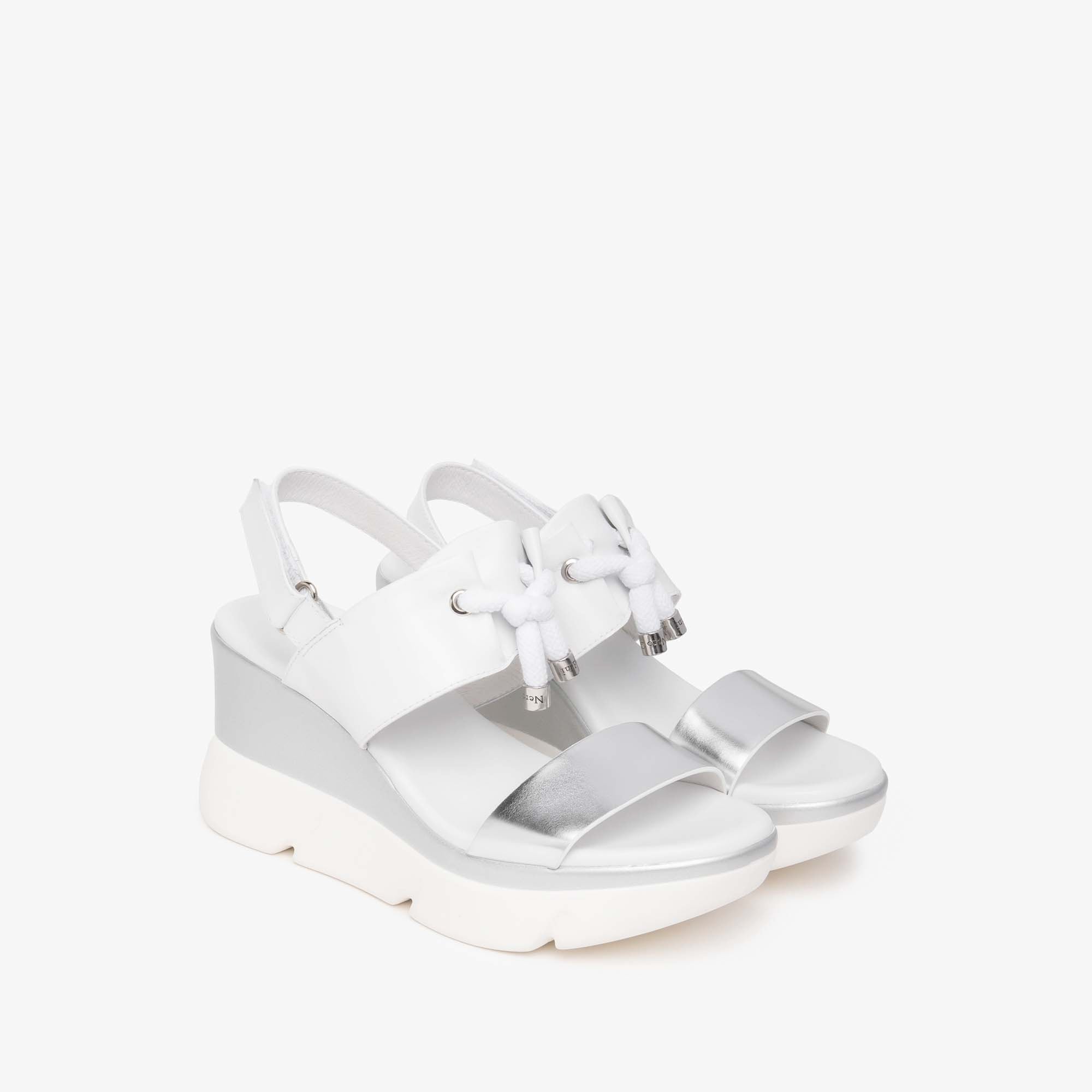 TBRILL_LOIRA_BIANCO_PUMONODNORMA_P1868_E616061D_700_Image_2