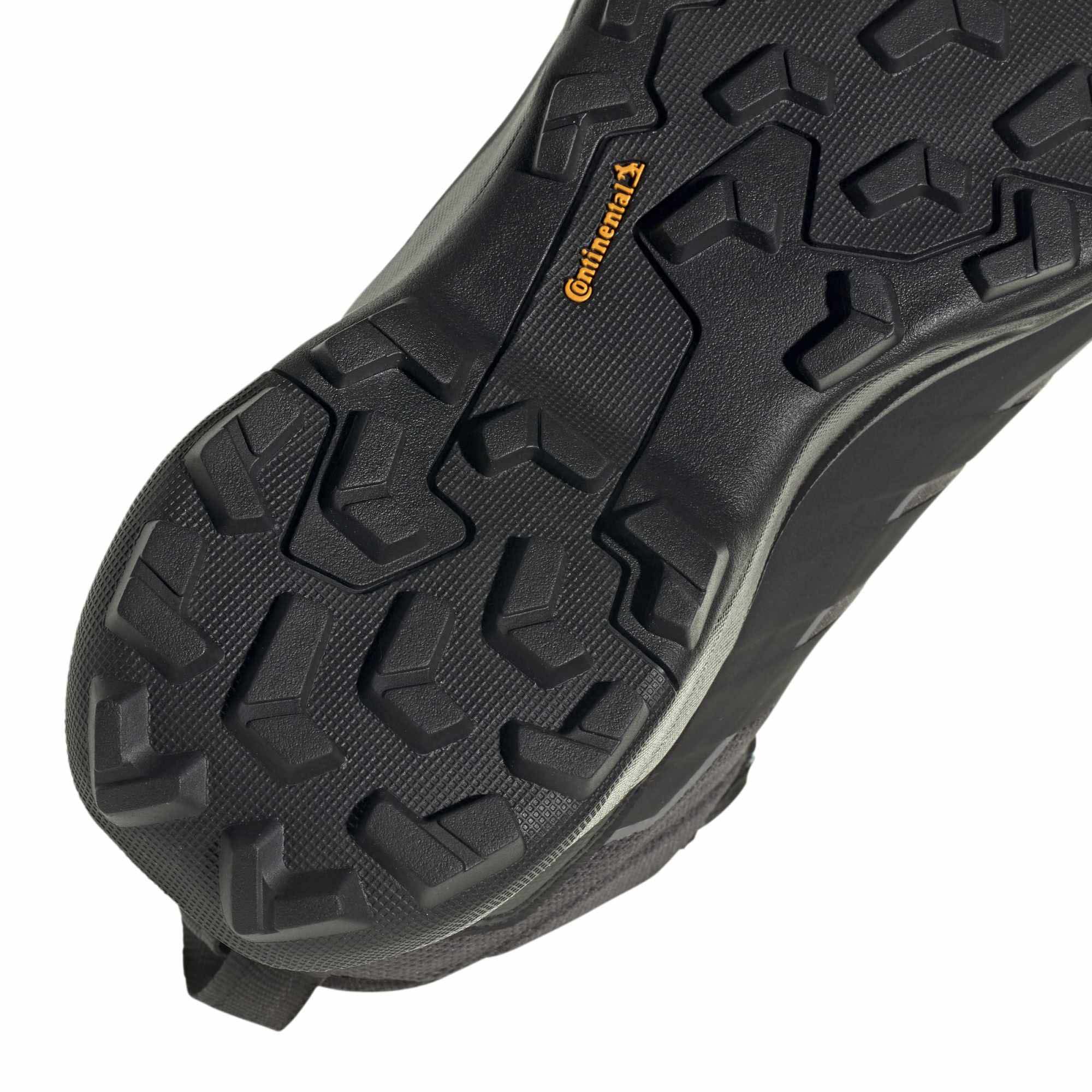 TERREX_SKYCHASER_AX_JQ2219_CARBONC_Image_8