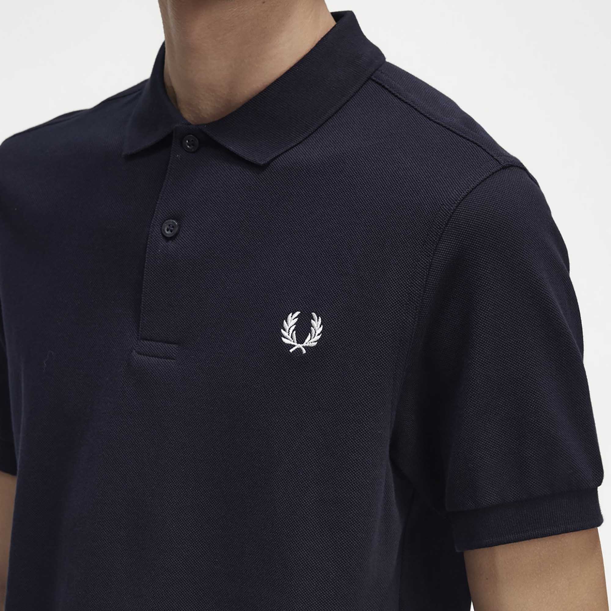 THE_FRED_PERRY_SHIRT_M6000_608_Image_4