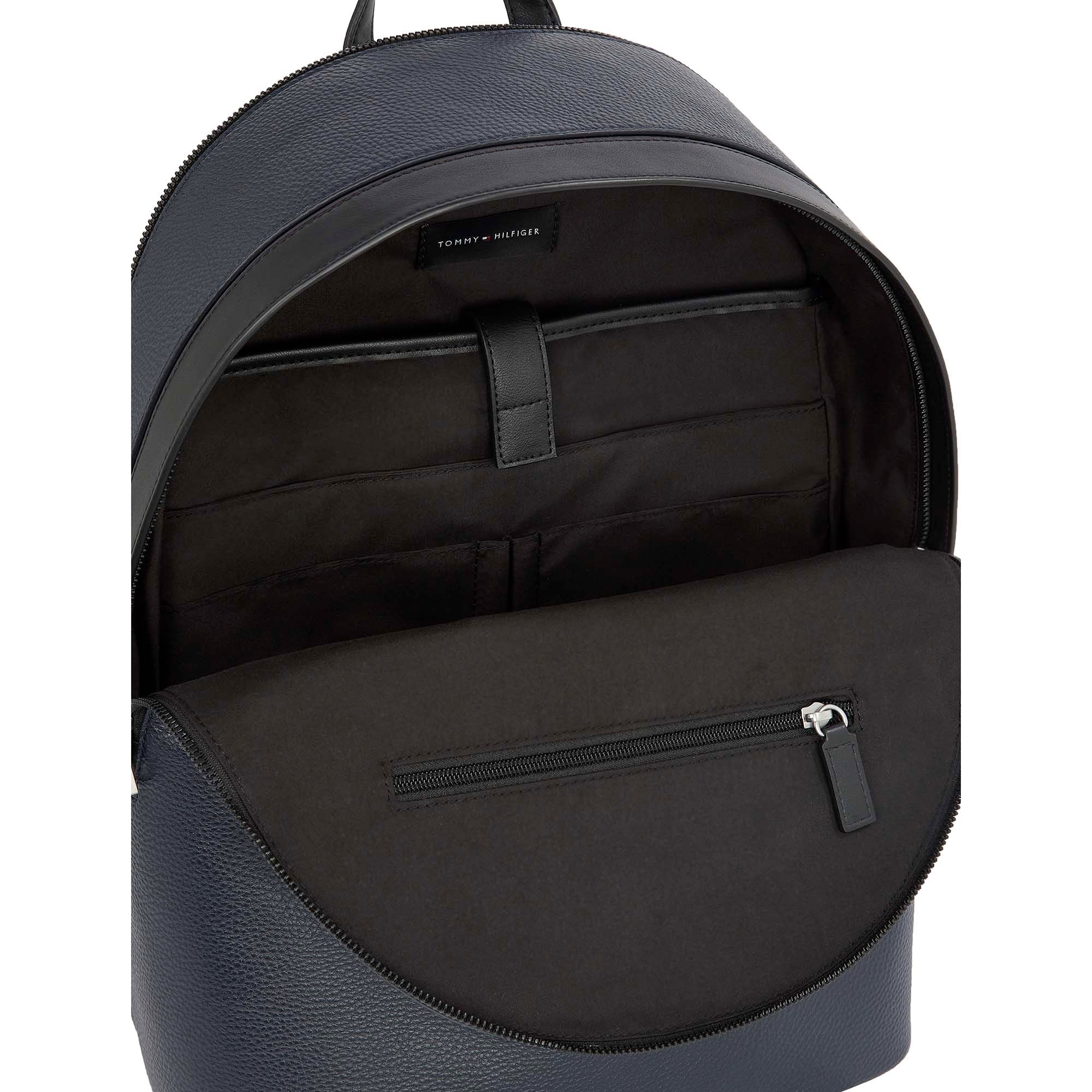 TH_CORP_DOME_BACKPACK_AM0AM13070_DW6_Image_3