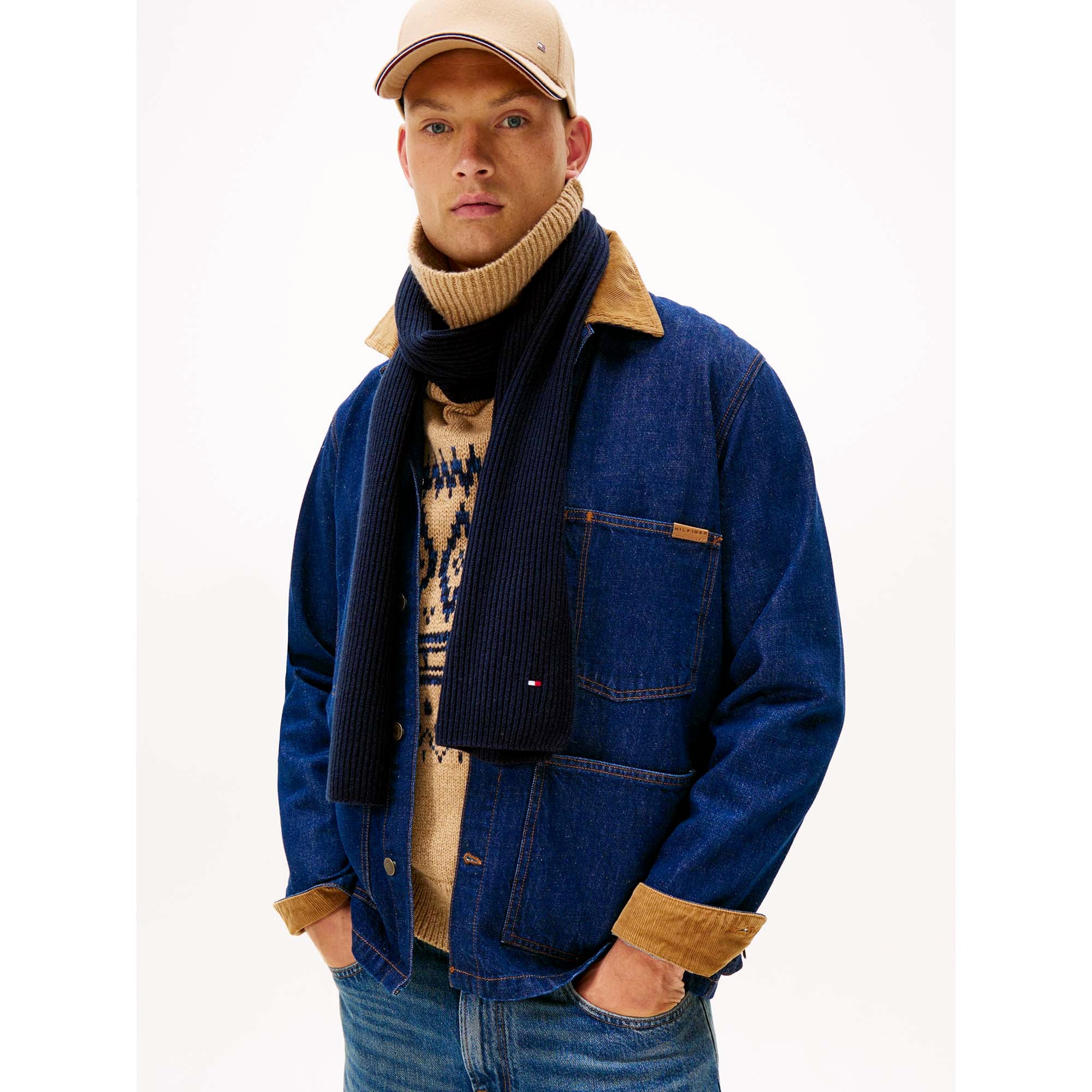 TH_FLAG_PIMA_COTTON_CASH_SCARF_AM0AM12847_DW6_Image_4
