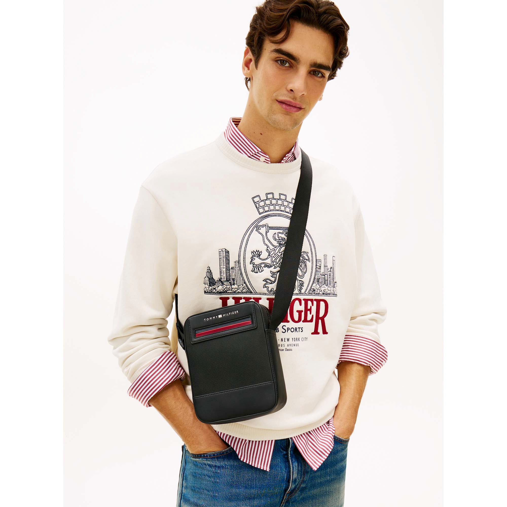 TH_FOUNDAITON_MINI_REPORTER_AM0AM14156_BDS_Image_5