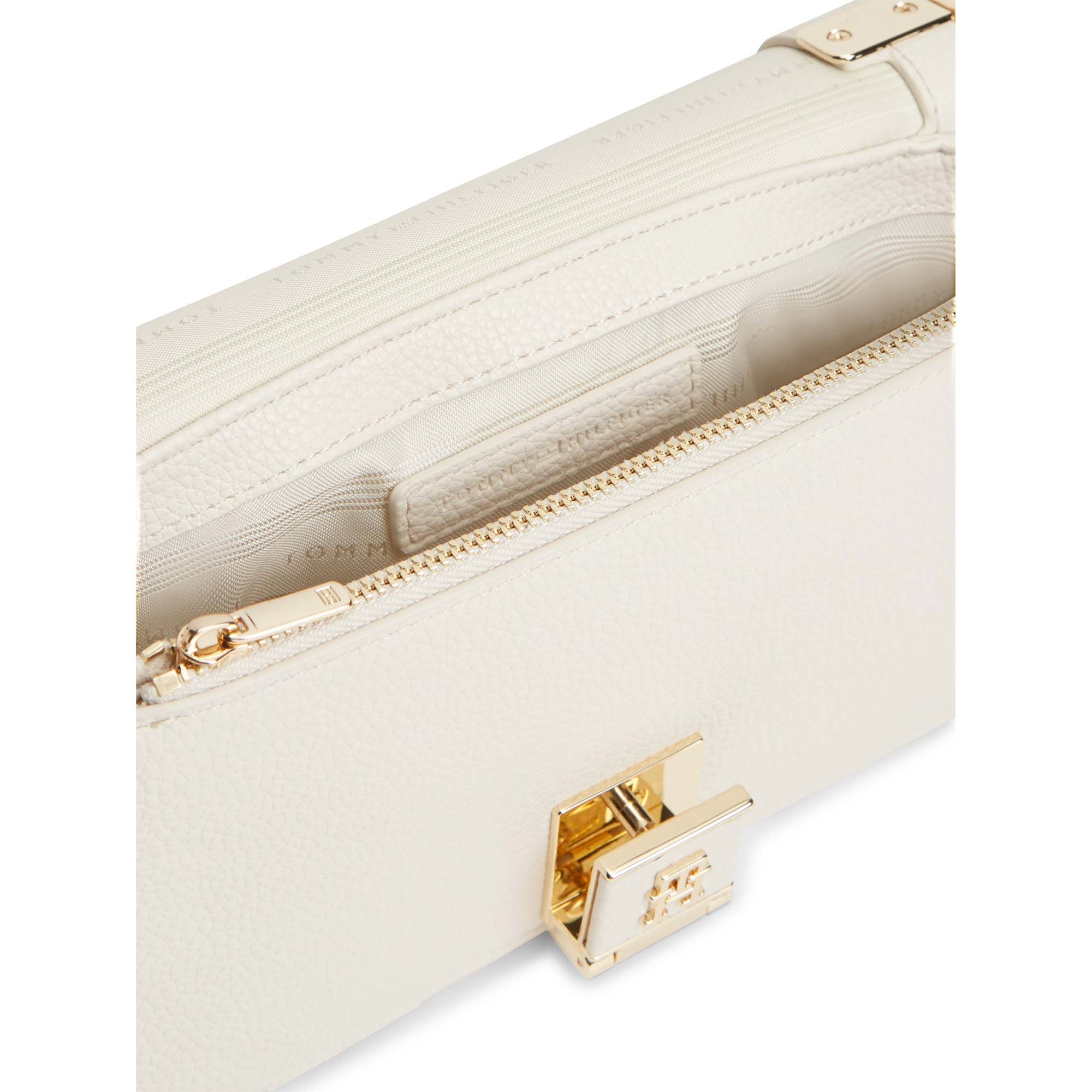 TH_HER_CHAIN_CROSSOVER_AW0AW17403_AEO_Image_3