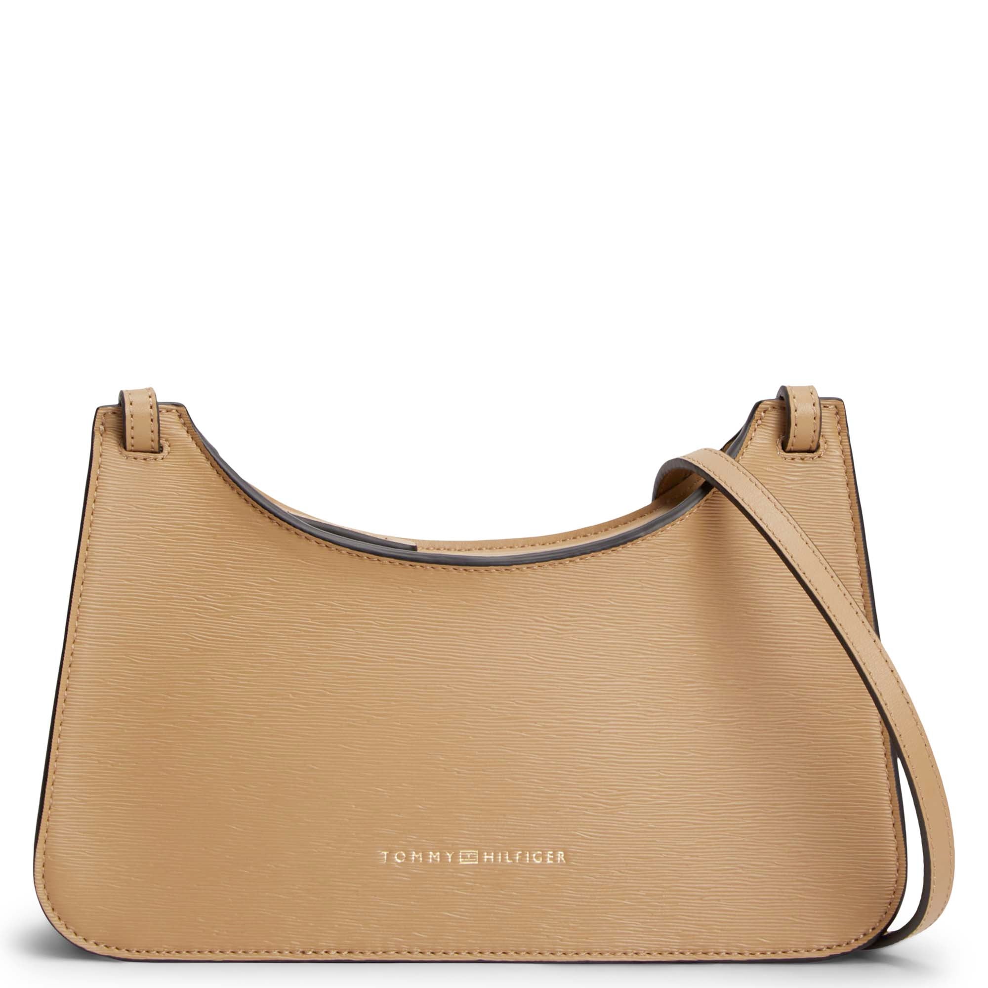 TH_MODERN_CROSSOVER_AW0AW18619_RBC_Image_1