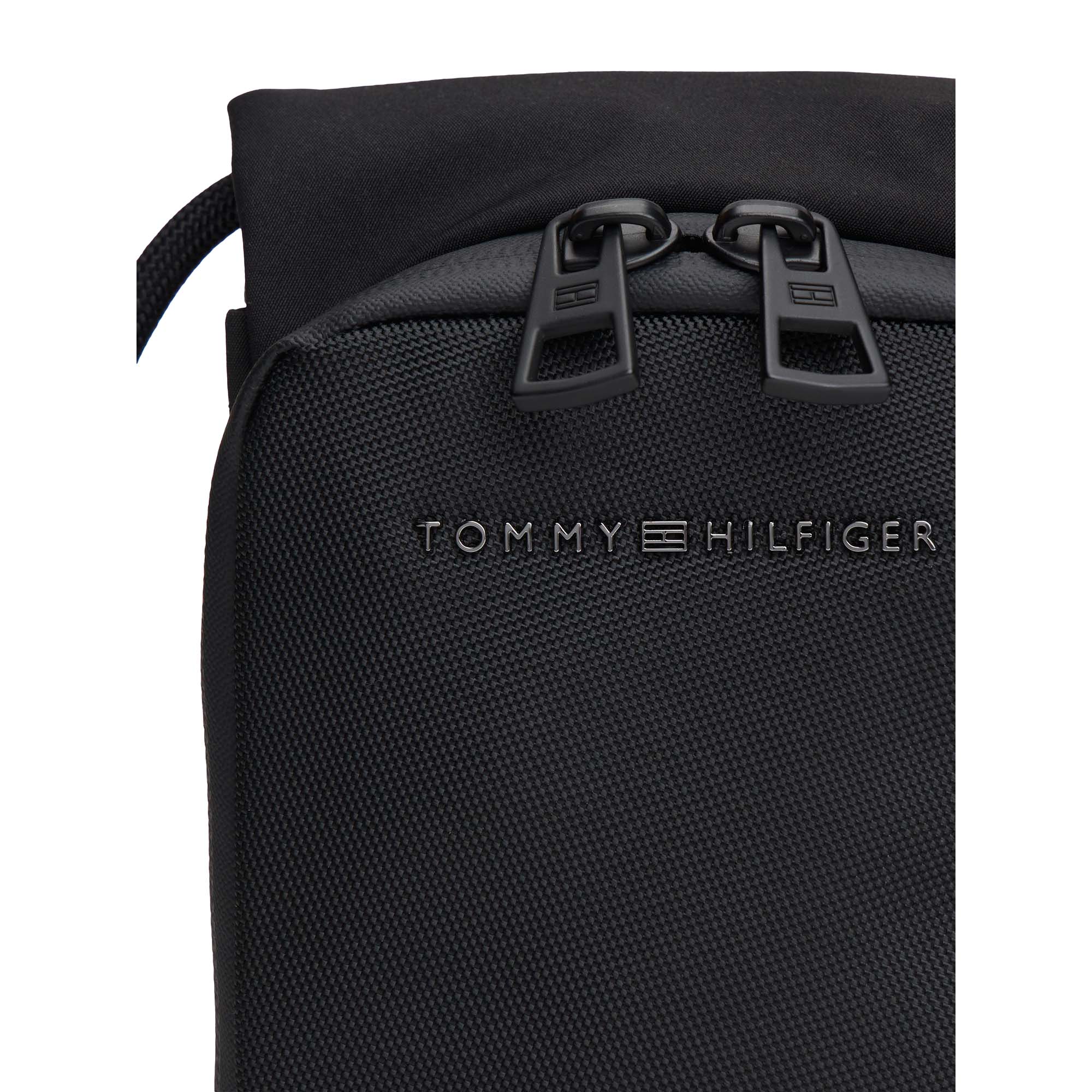 TH_TRAVEL_LANYARD_AM0AM14040_BDS_Image_4