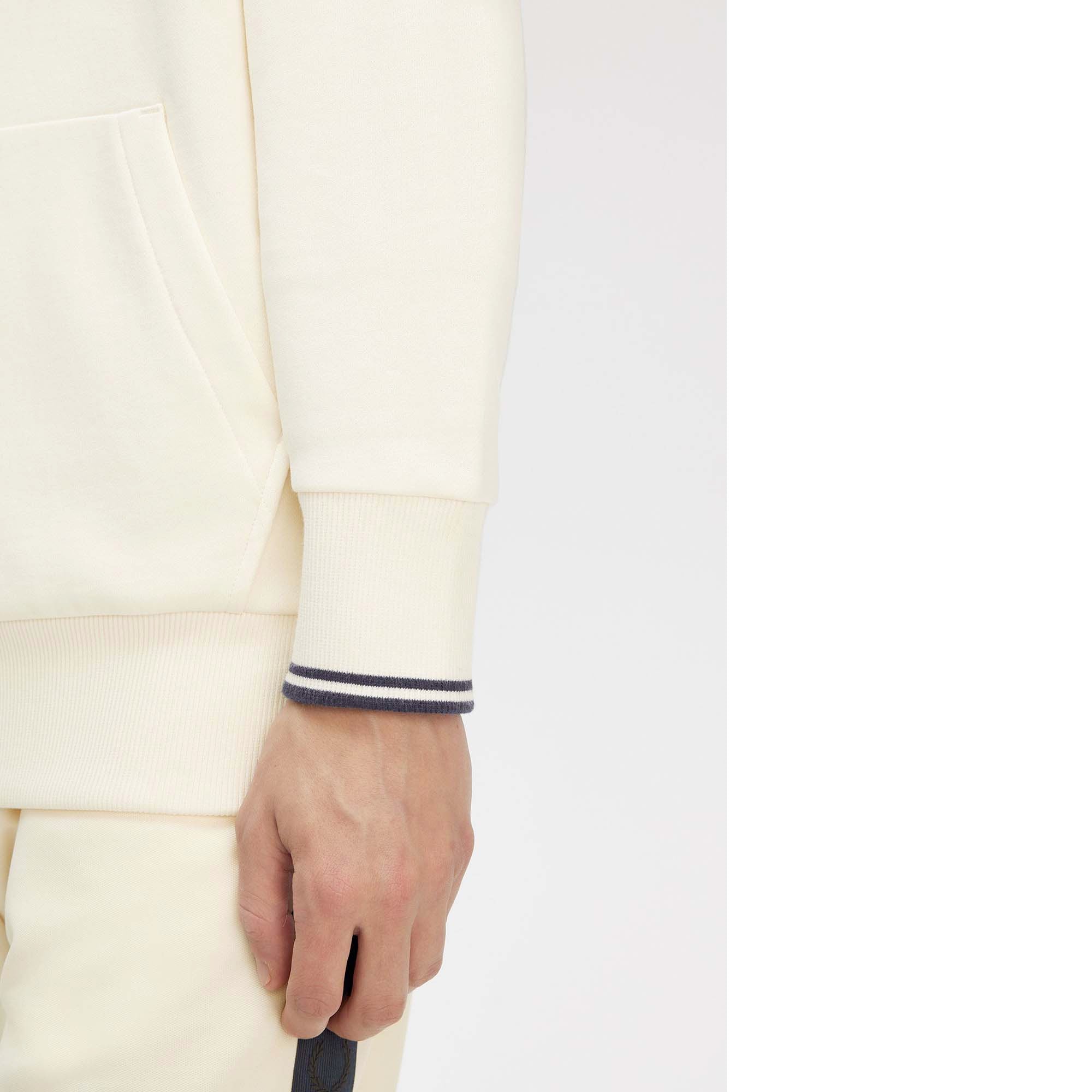 TIPPED_HOODED_SWEATSHIRT_M2643_Y24_Image_5