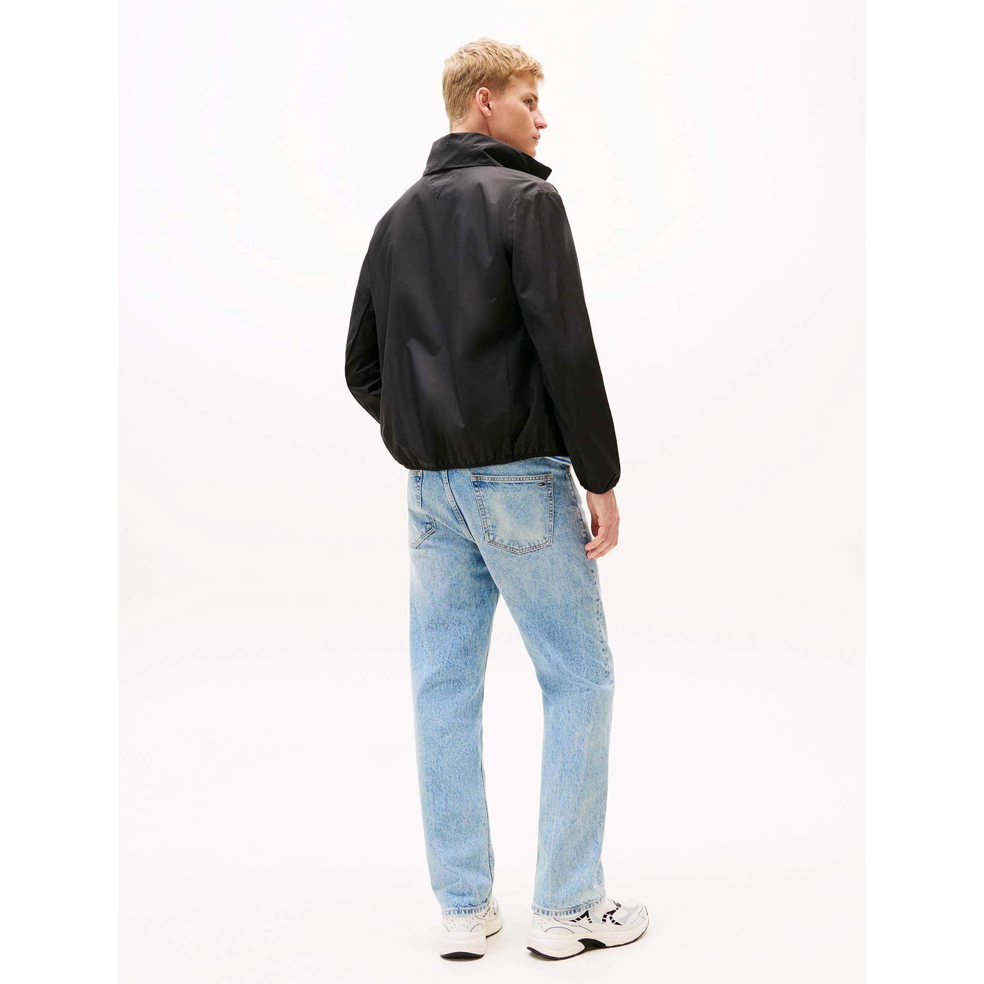 TJM_PERFORATED_LOGO_DM0DM21680_BDS_Image_3