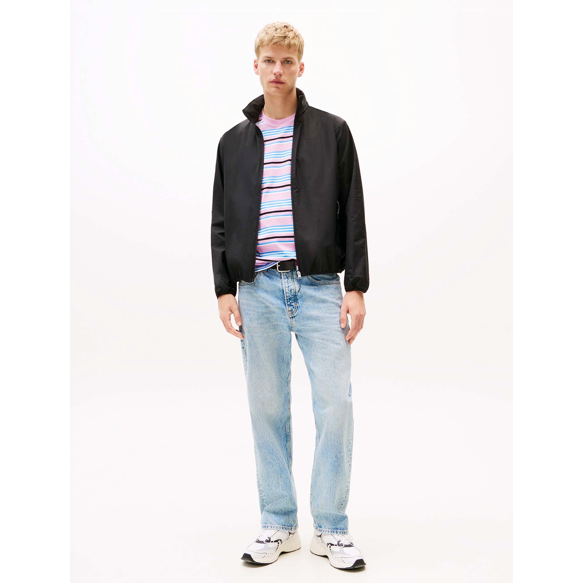 TJM_PERFORATED_LOGO_DM0DM21680_BDS_Image_4