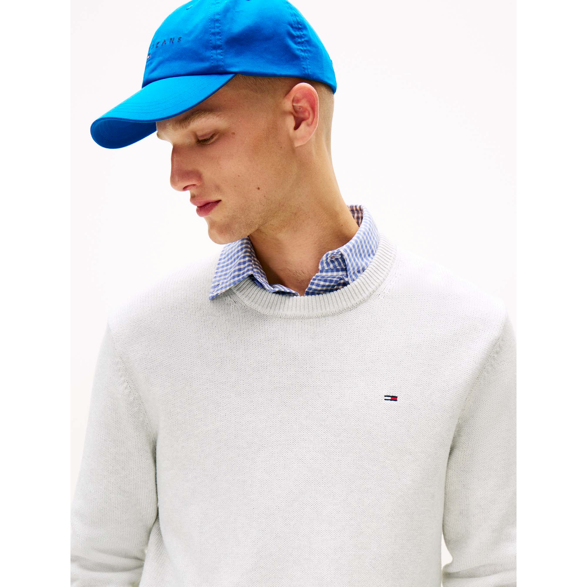 TJM_SLIM_ESS_SWEATER_DM0DM21787_P09_Image_4