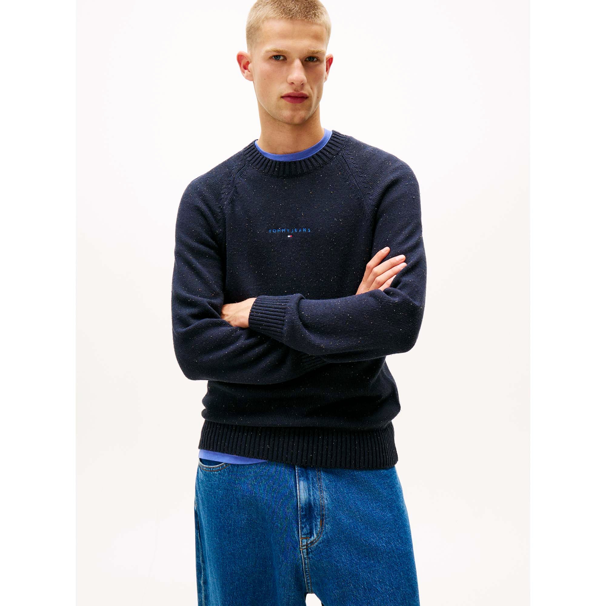 TJM_SLIM_LINEAR_RAGL_DM0DM22097_C1G_Image_2