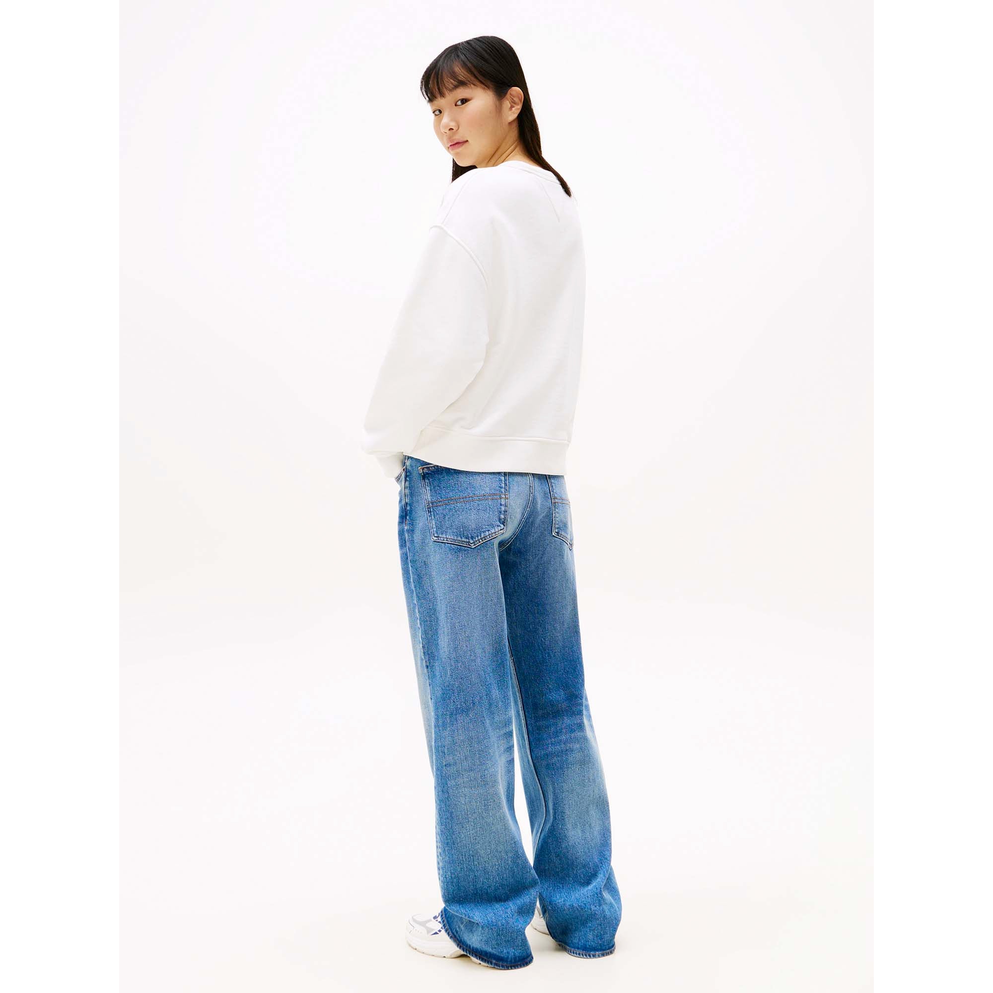 TJW_BXY_BADGE_CREW_DW0DW19408_YBL_Image_3