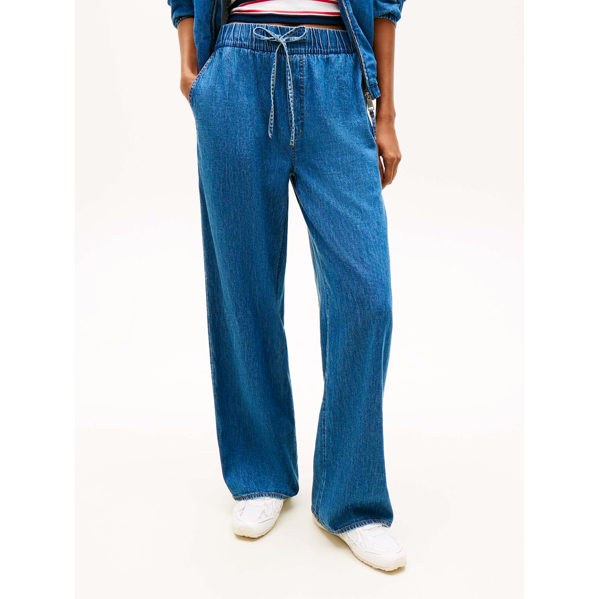 TJW_CHAMBRAY_PULL_ON_DW0DW23008_1A5_Image_2