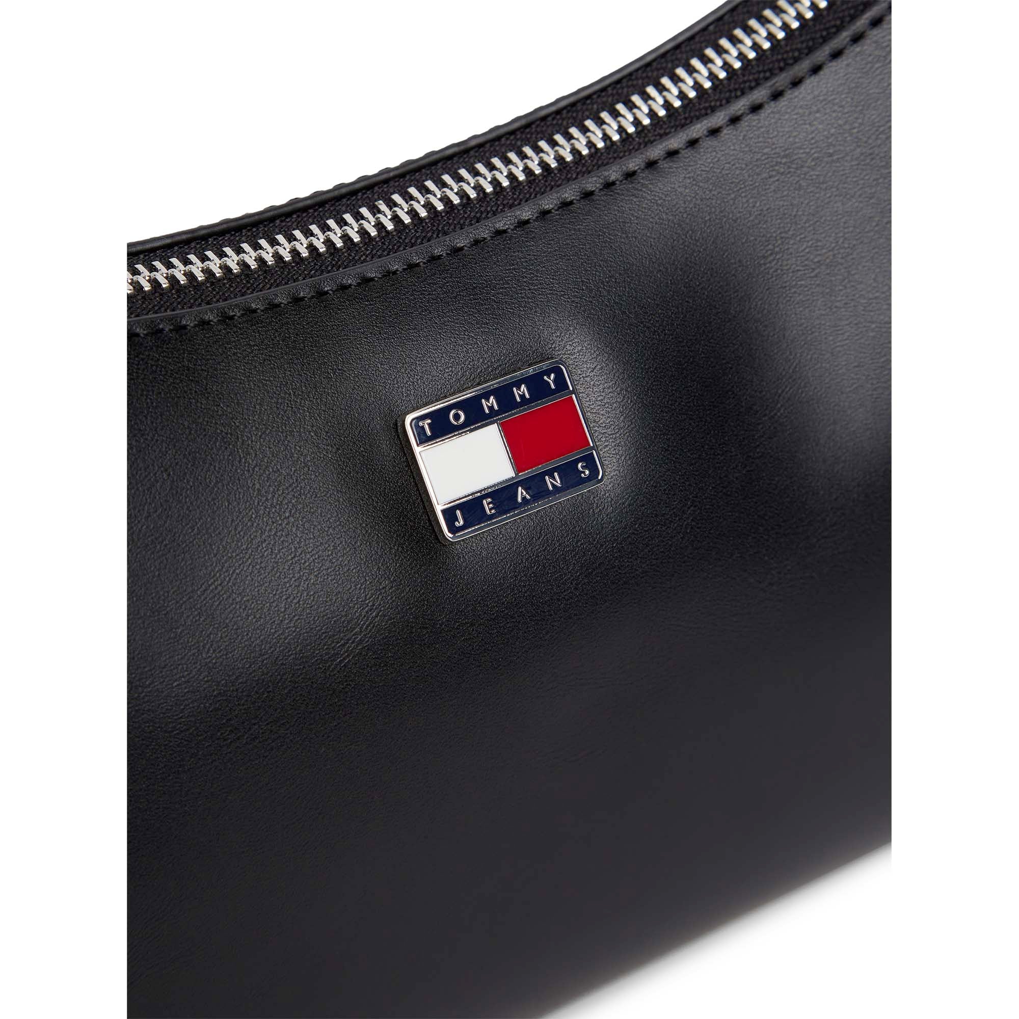 TJW_CITY_CHARM_SHOULDER_BAG_AW0AW18458_BDS_Image_4