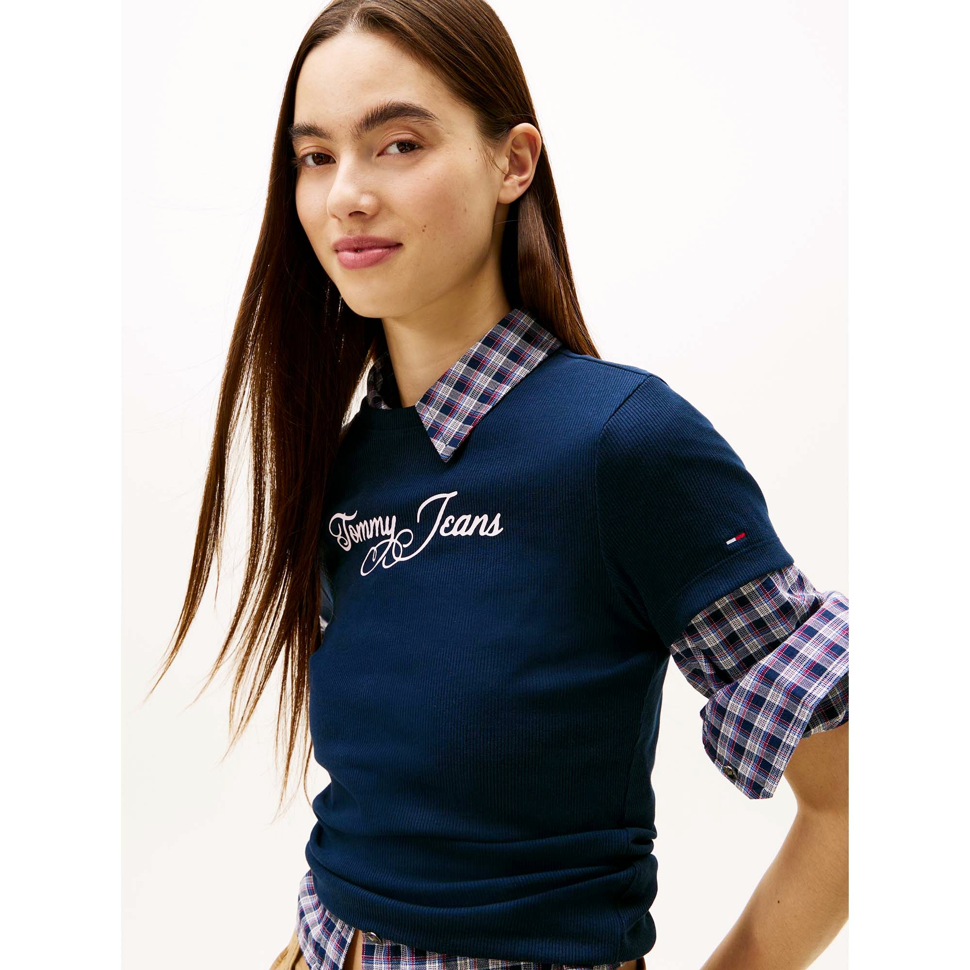 TJW_SLIM_ESS_LOGO_1_DW0DW21838_C1G_Image_4