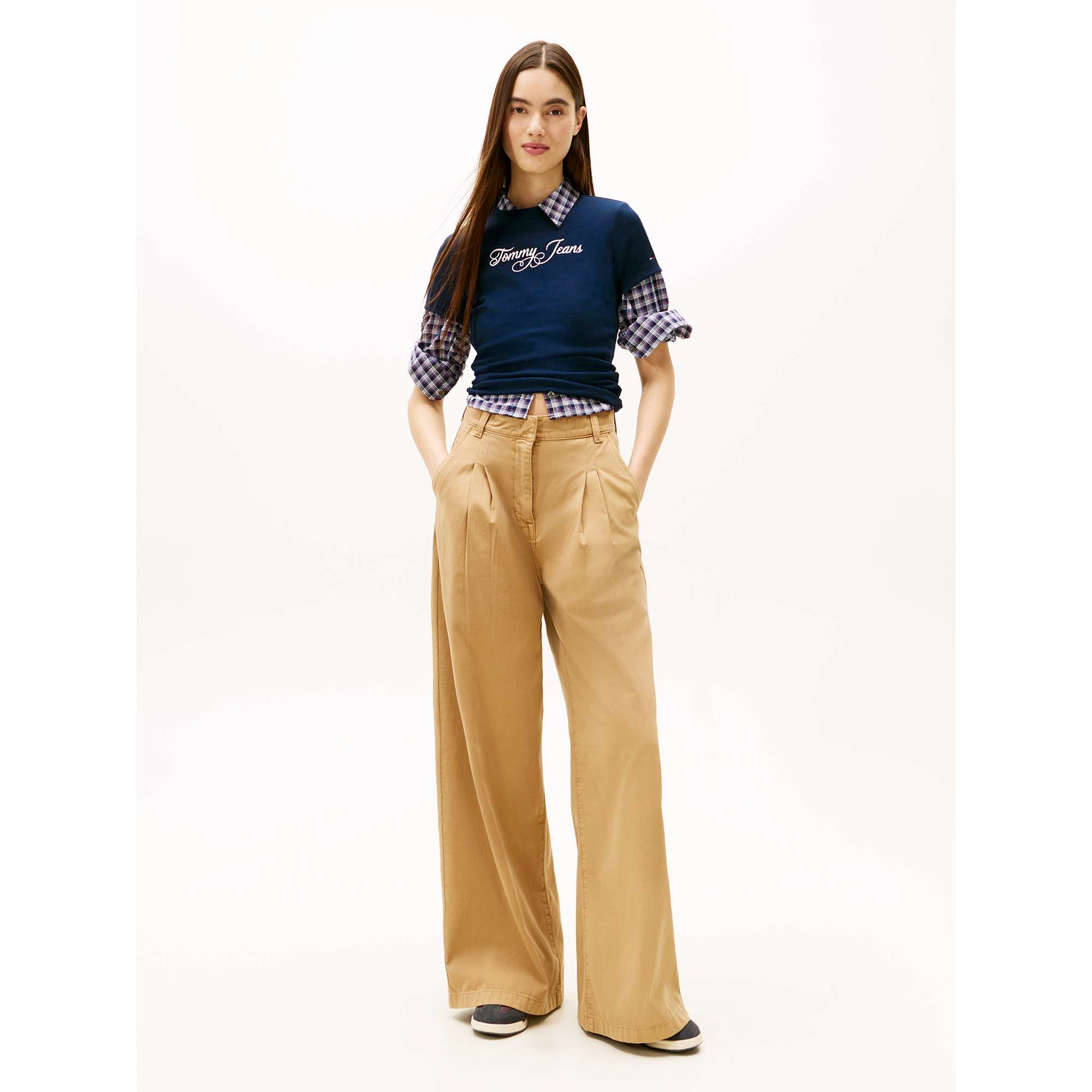 TJW_SLIM_ESS_LOGO_1_DW0DW21838_C1G_Image_5